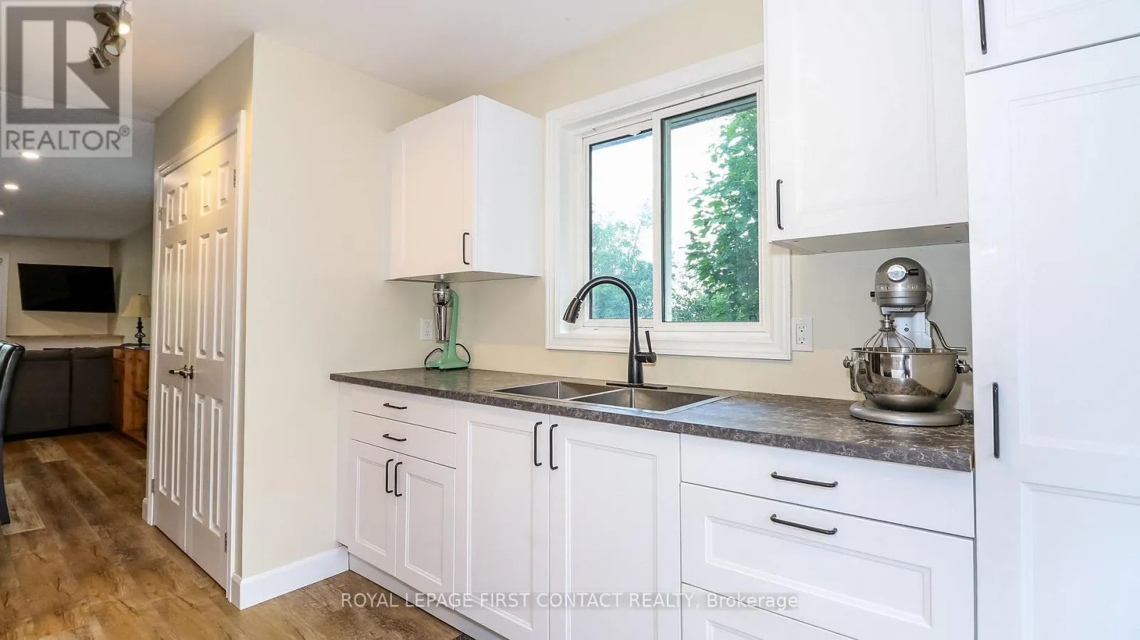 1 MARIPOSA DRIVE