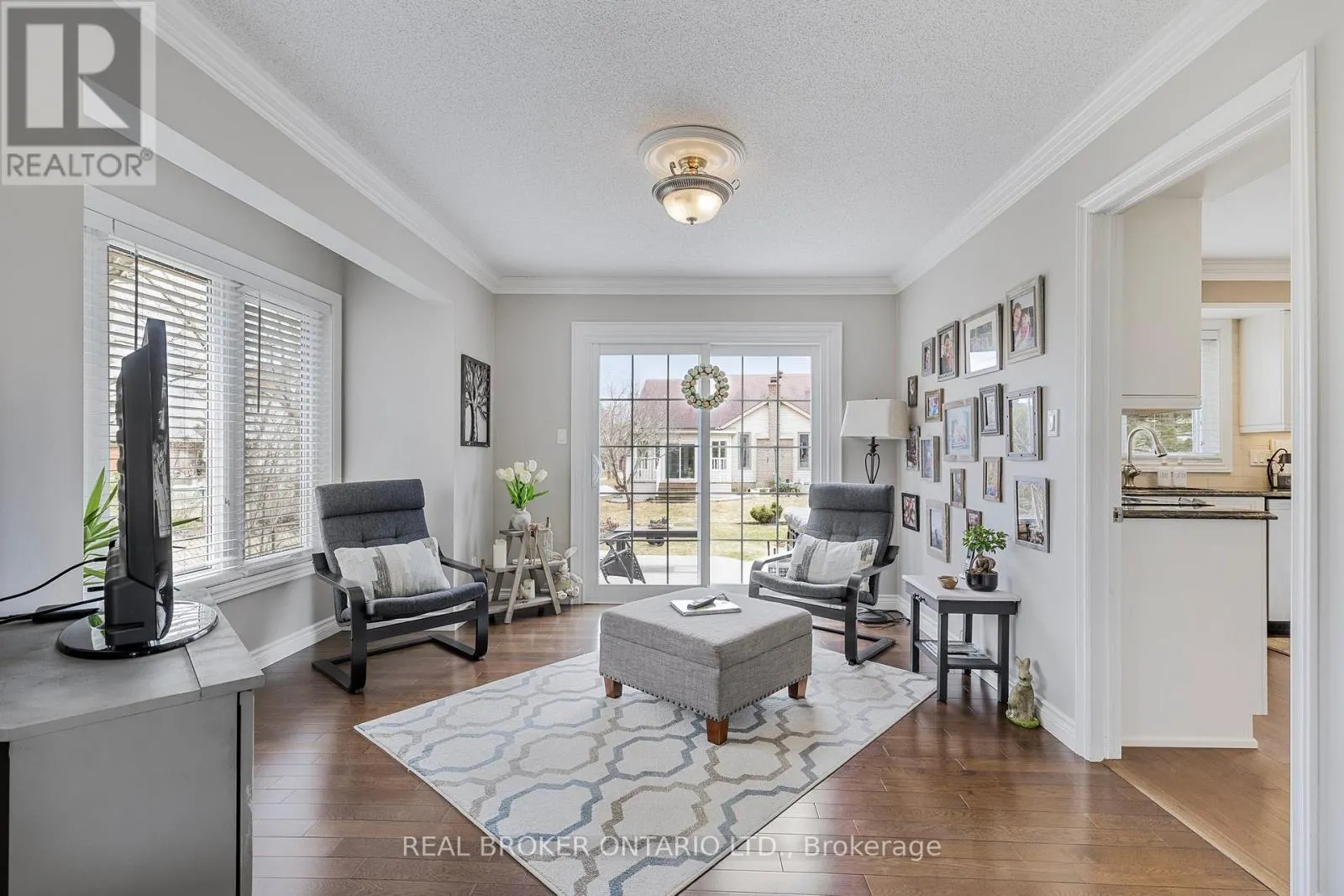 35 HOWARD DRIVE