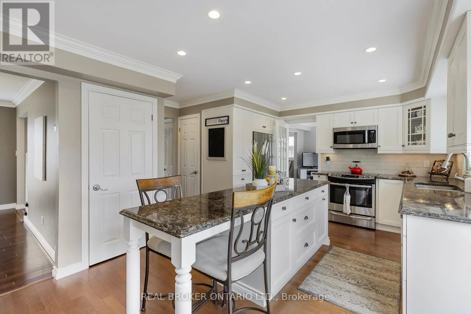 35 HOWARD DRIVE