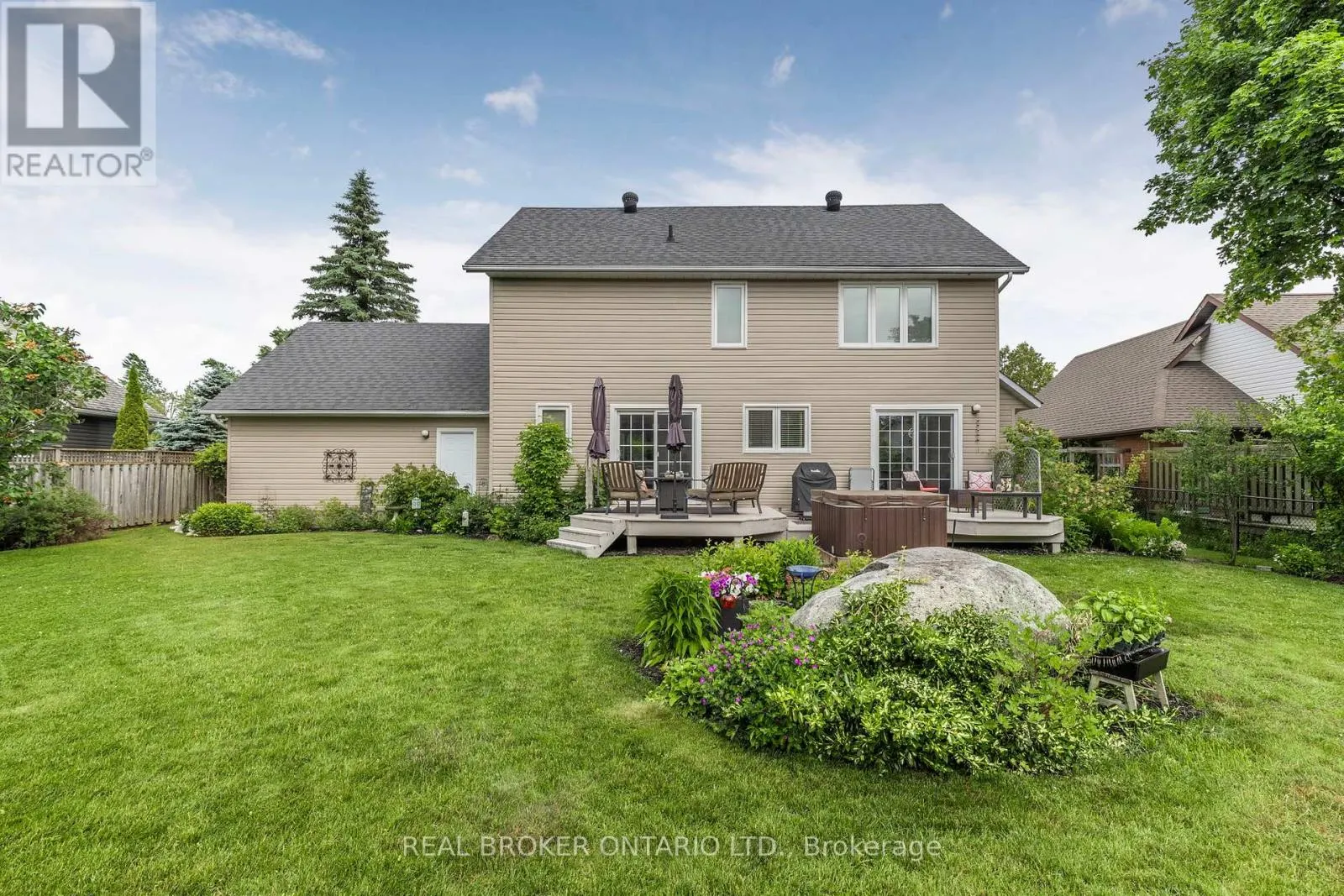 35 HOWARD DRIVE