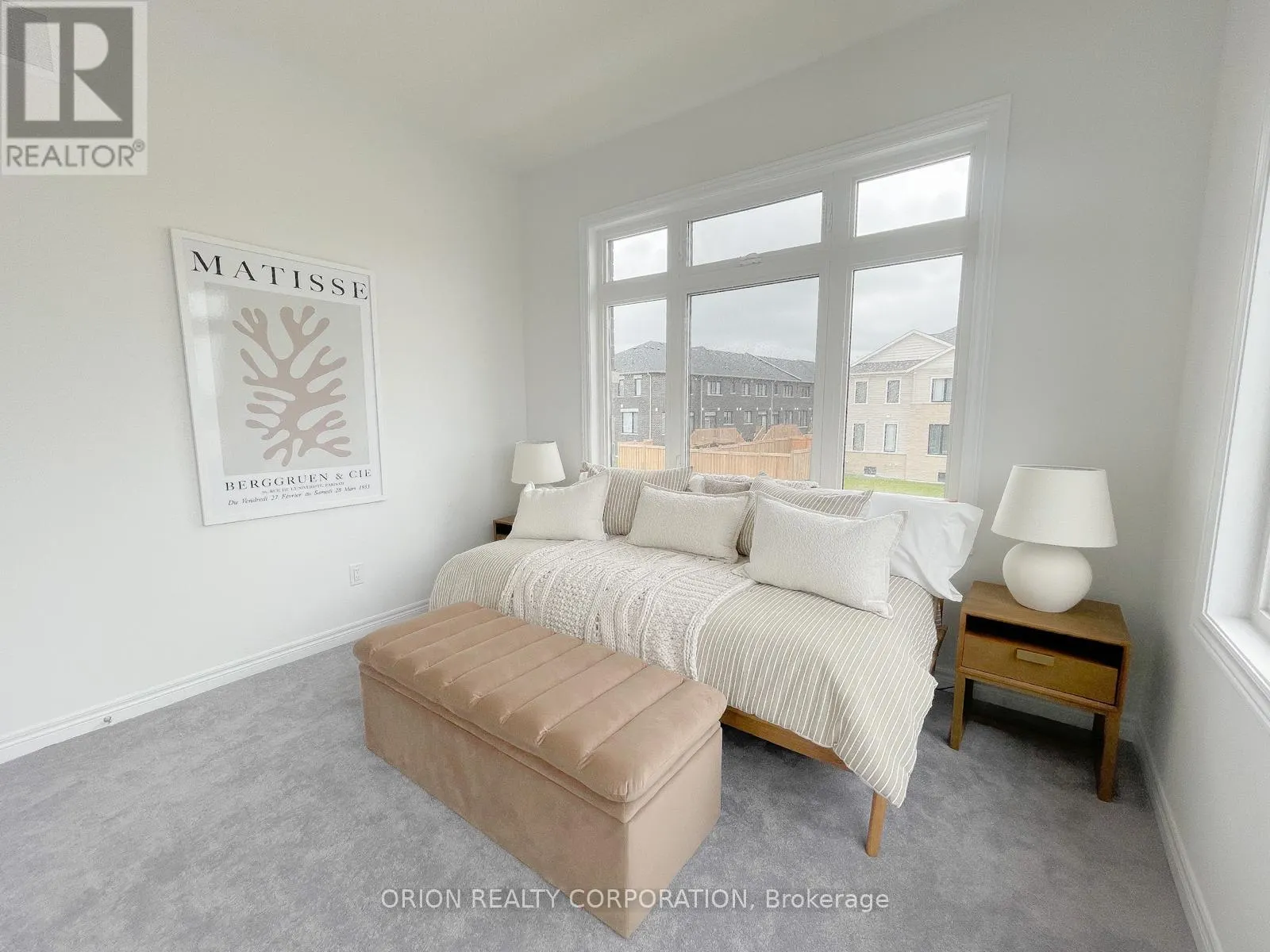 147 FENCHURCH MANOR