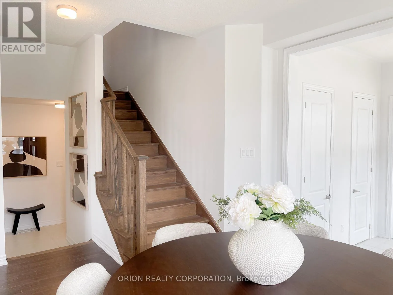 147 FENCHURCH MANOR