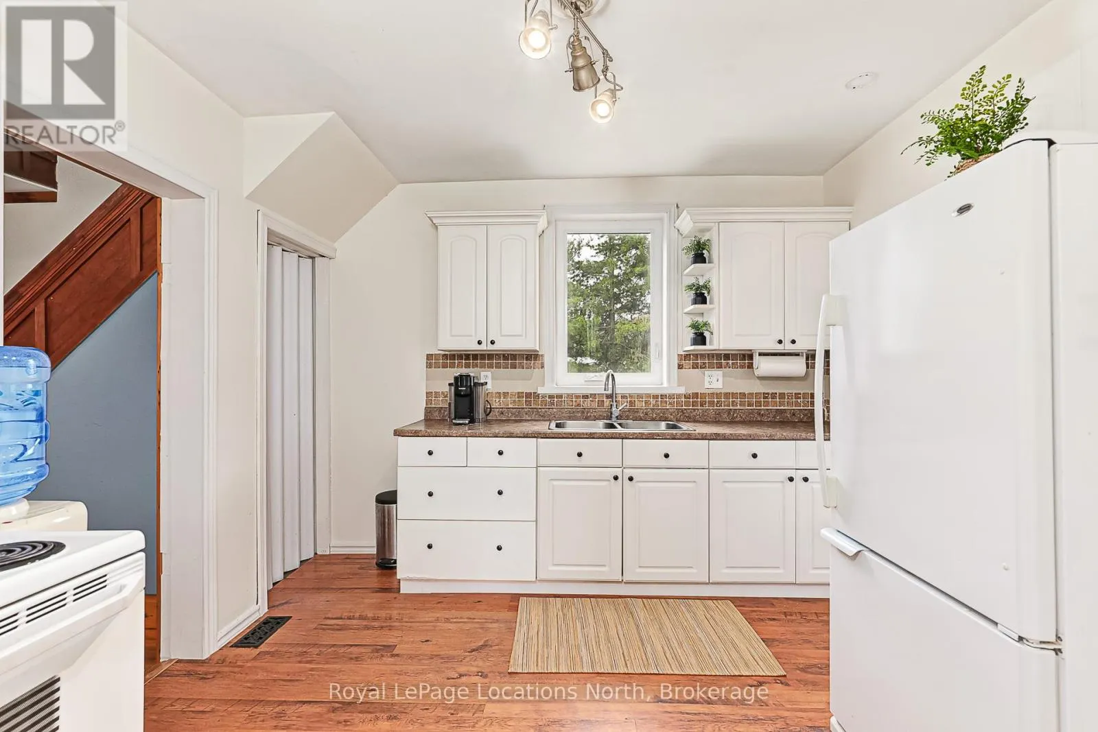 5576 CONCESSION RD 6 SUNNIDALE