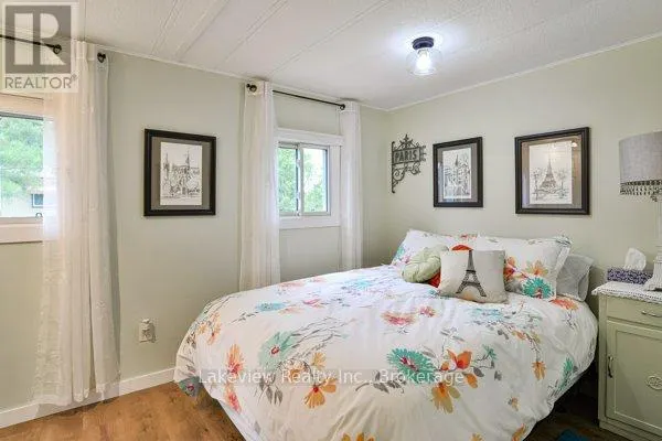 17 MONTGREENAN DRIVE
