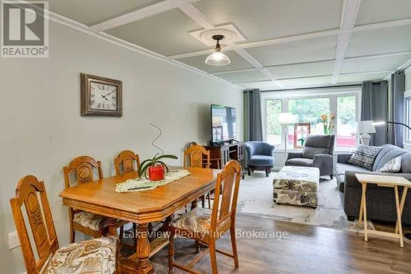 17 MONTGREENAN DRIVE