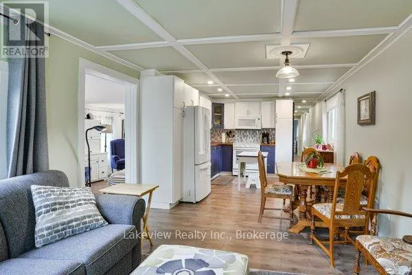 17 MONTGREENAN DRIVE