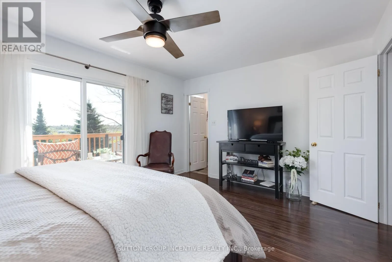 55 VANESSA DRIVE