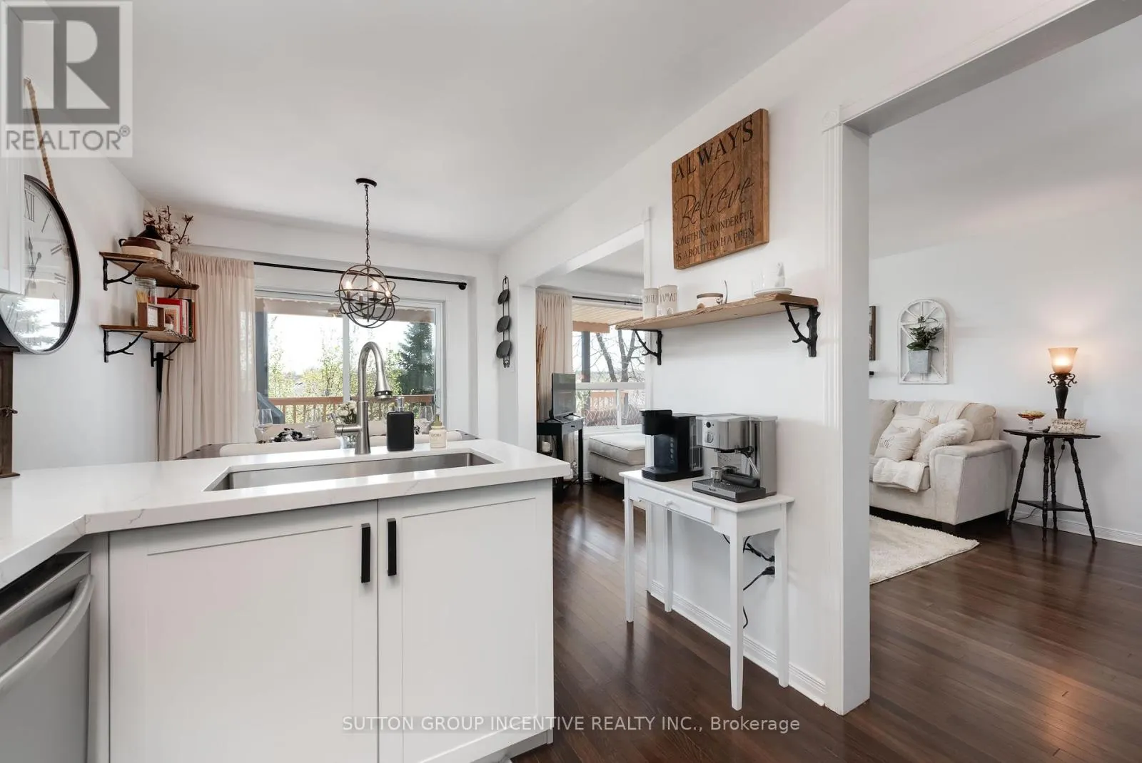 55 VANESSA DRIVE