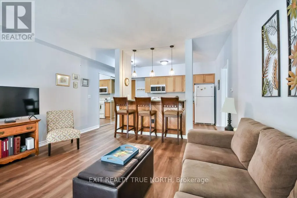 107 - 19B YONGE STREET N