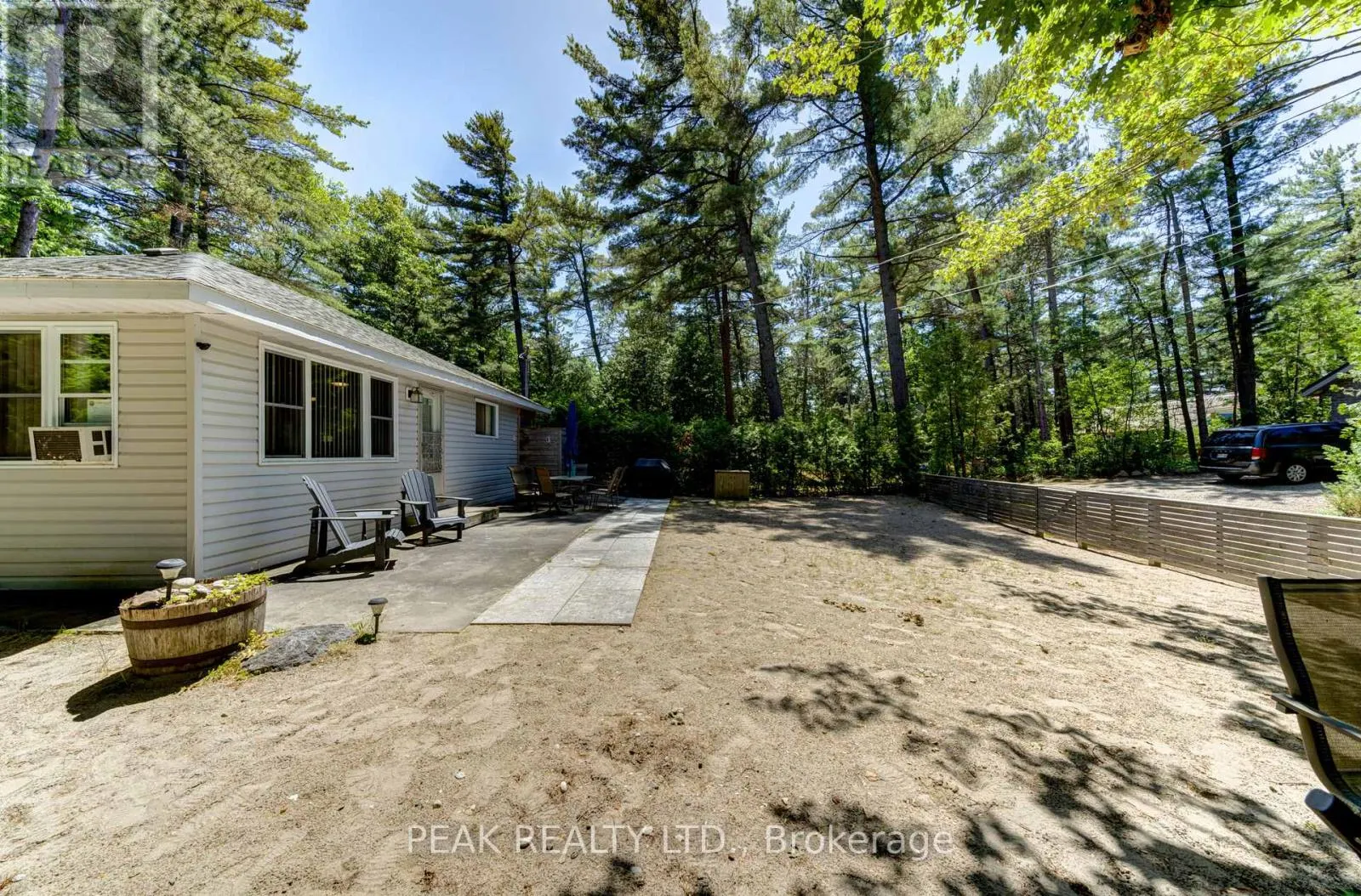 35 LAKESIDE DRIVE
