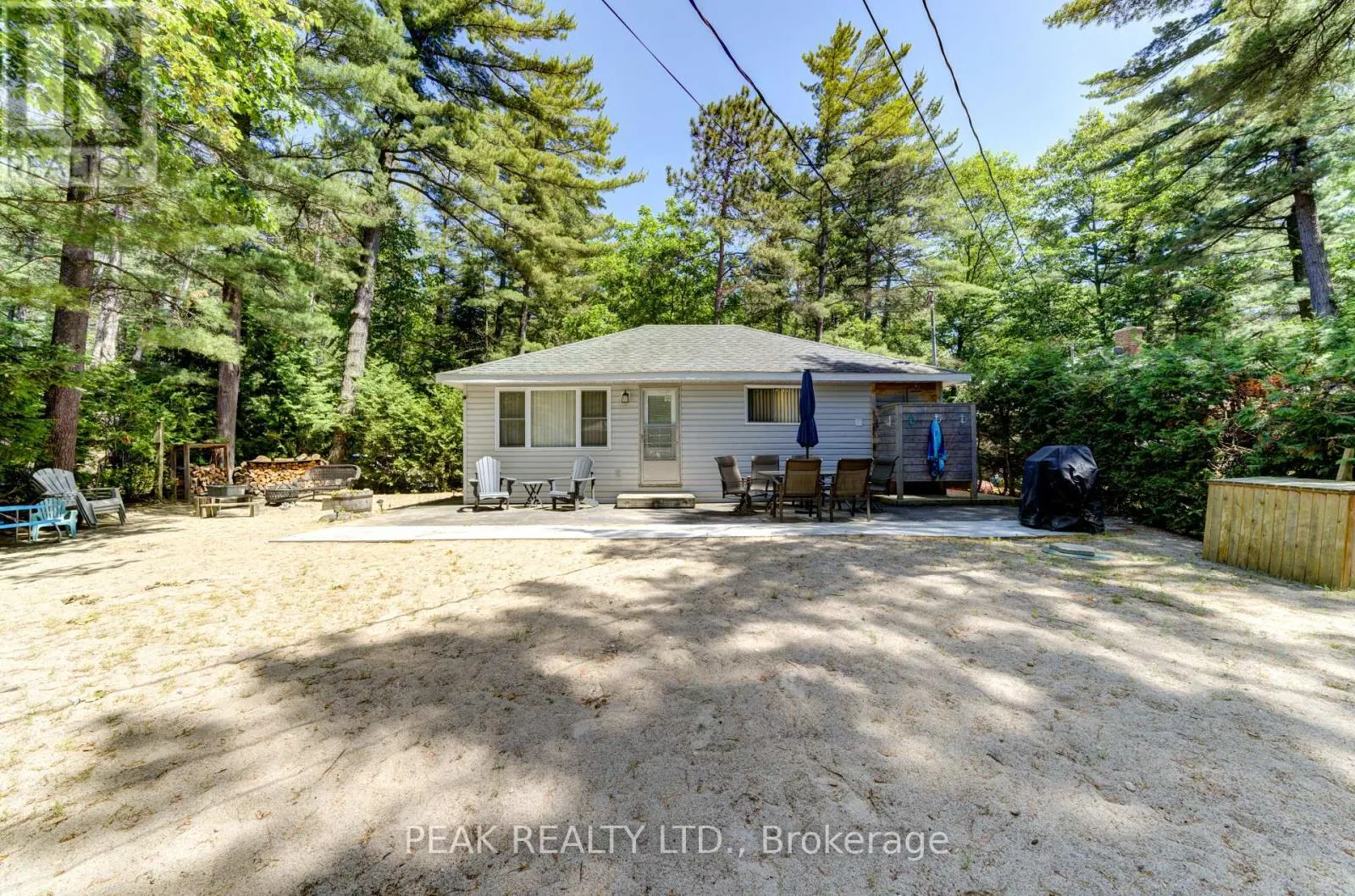 35 LAKESIDE DRIVE