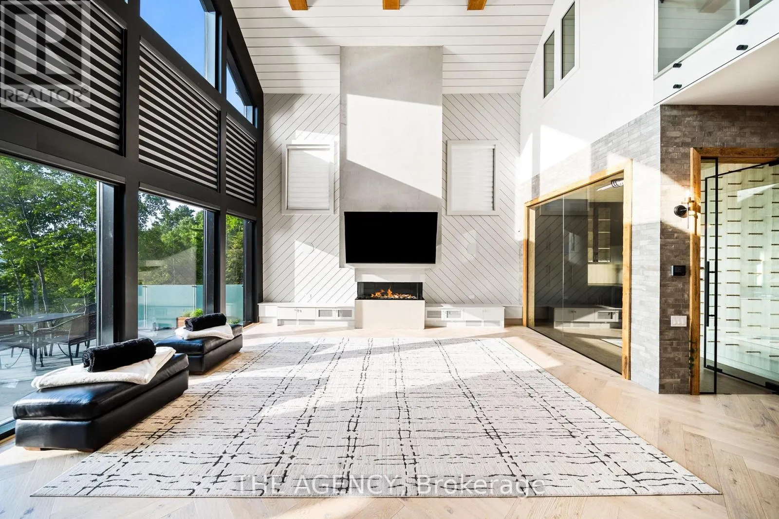462 SILVER BIRCH DRIVE
