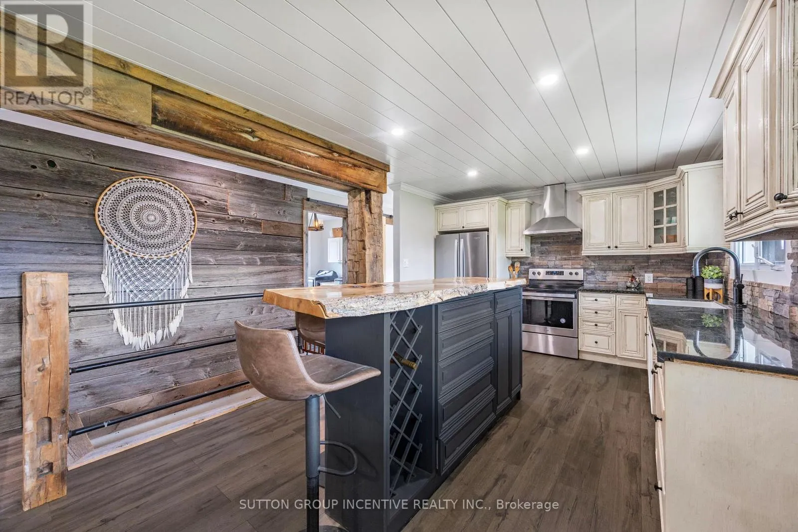 2266 FOXMEAD ROAD