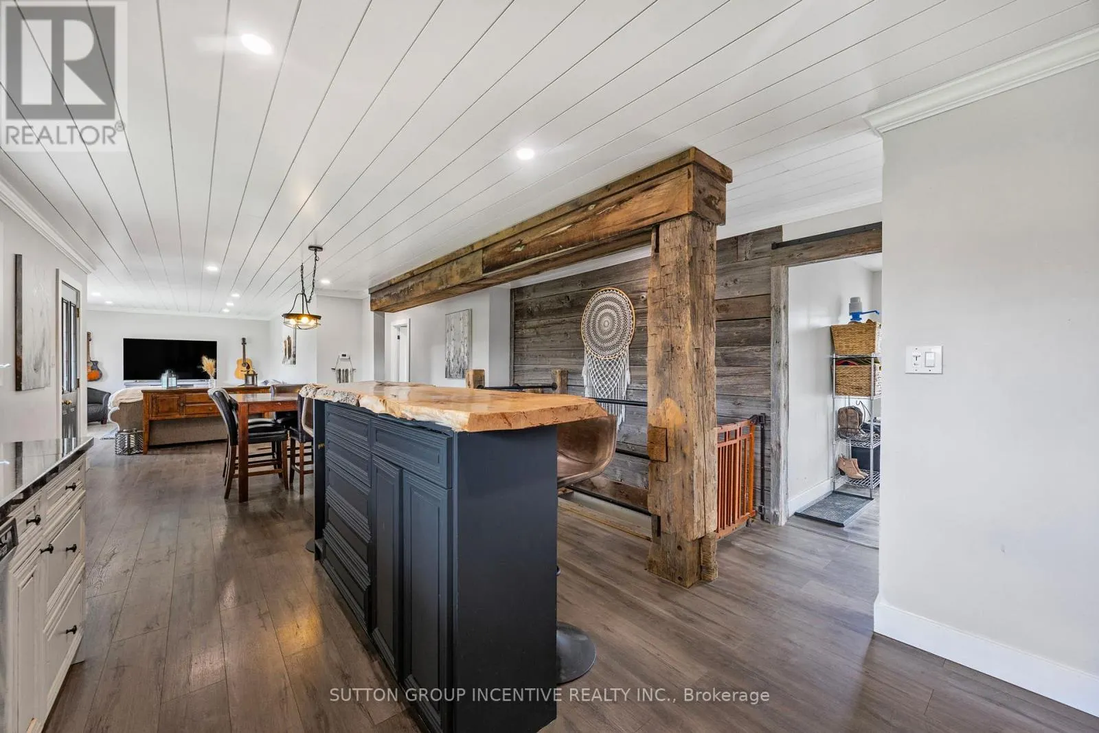 2266 FOXMEAD ROAD