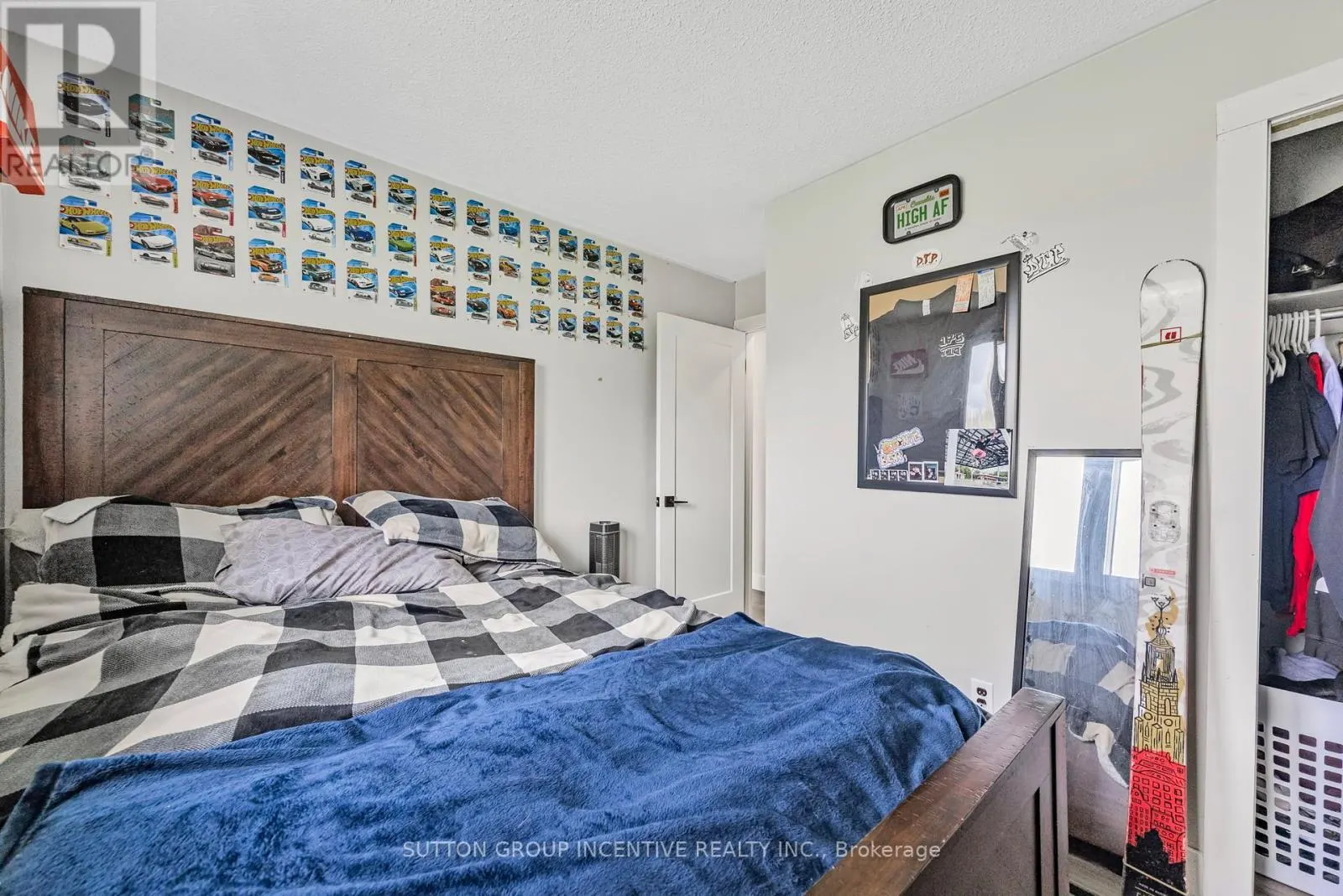 2266 FOXMEAD ROAD