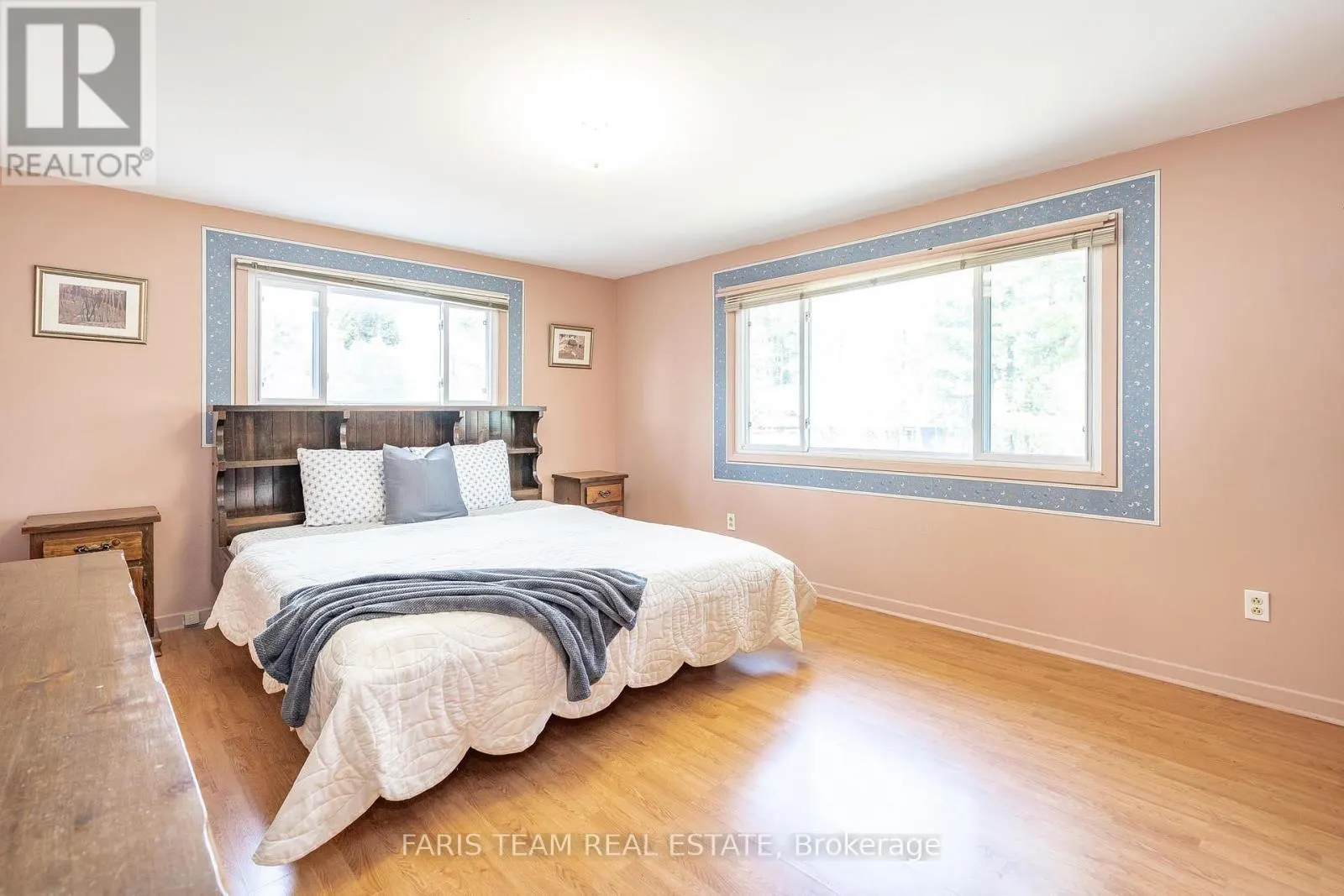 15 LAWRENCE AVENUE