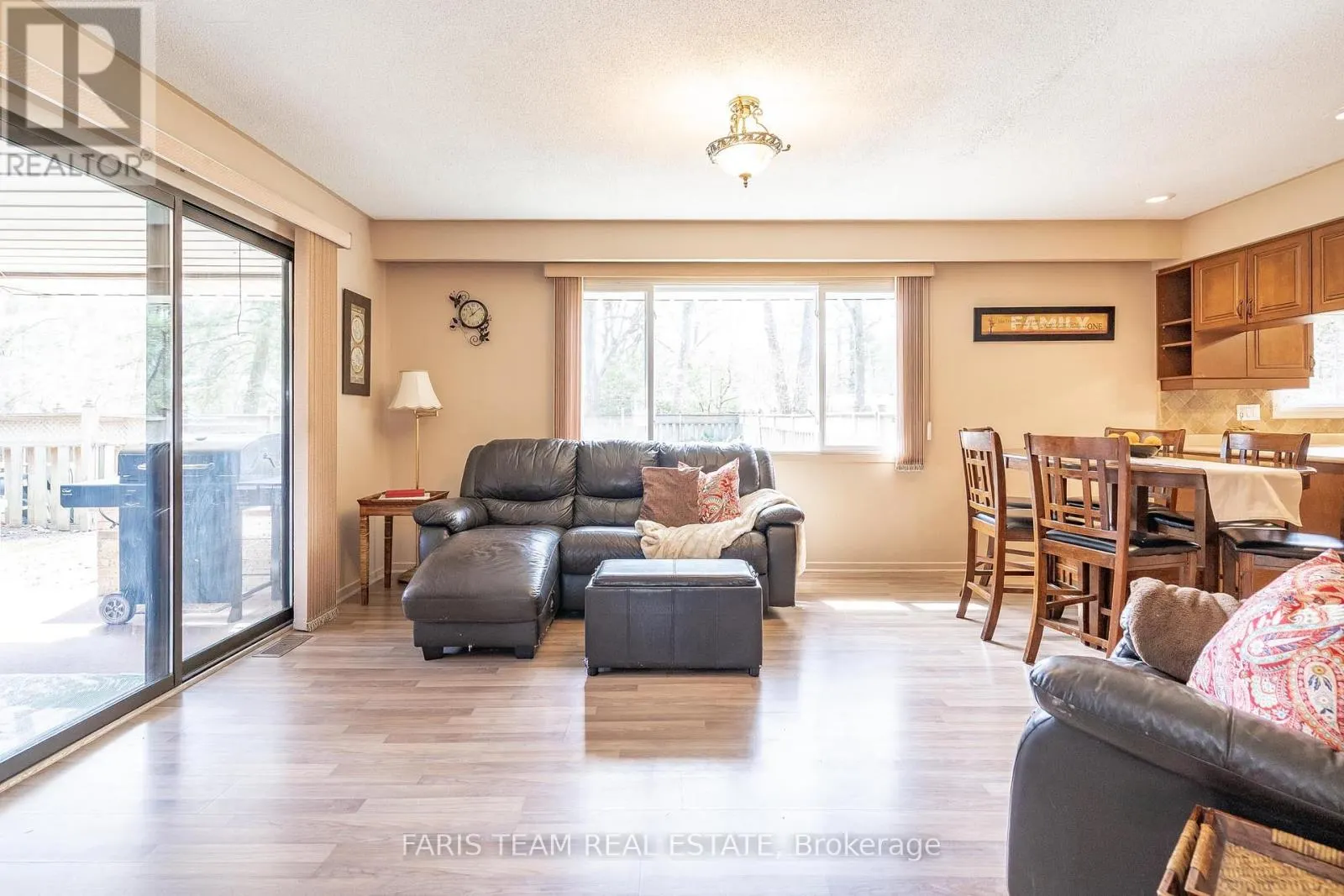 15 LAWRENCE AVENUE