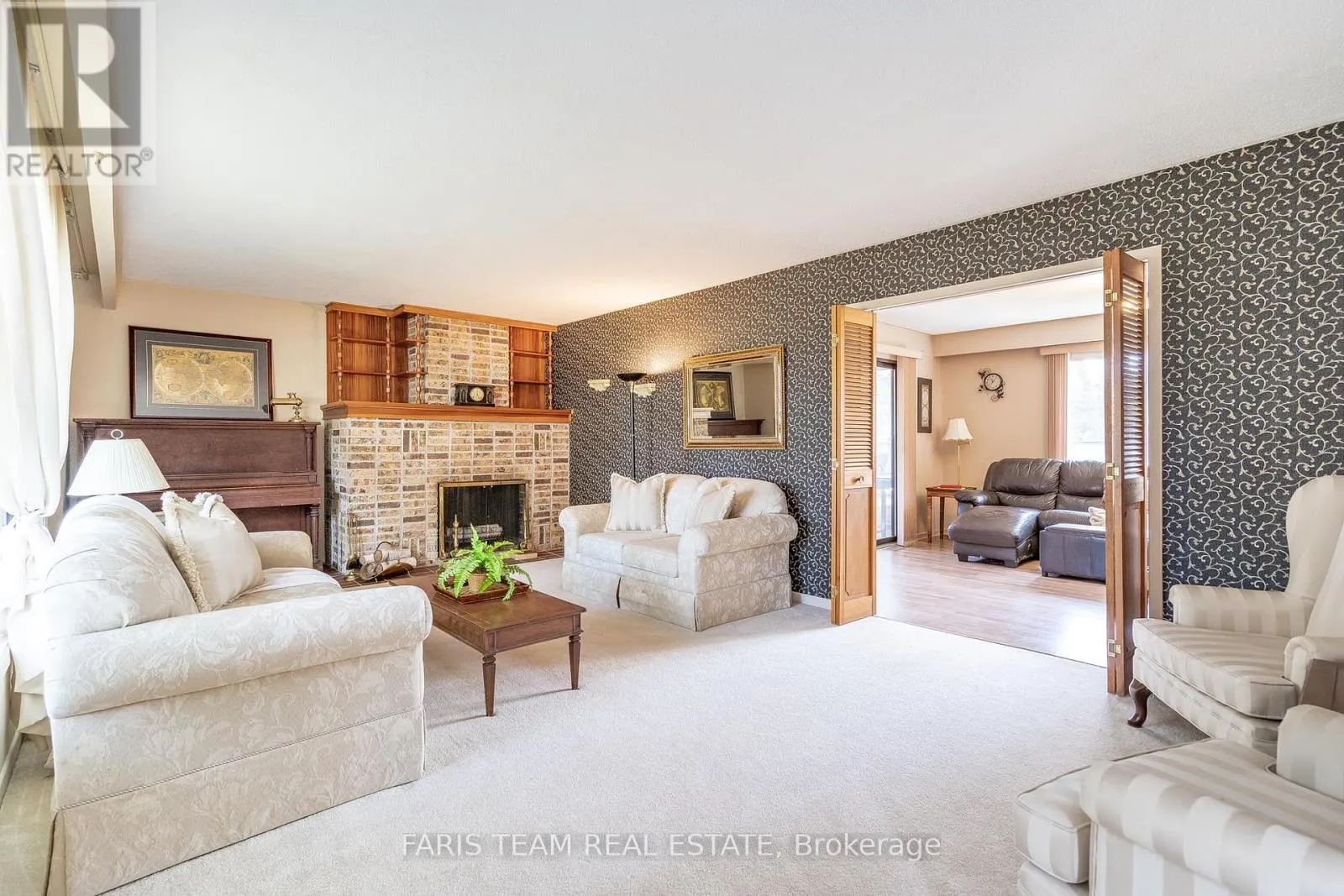 15 LAWRENCE AVENUE