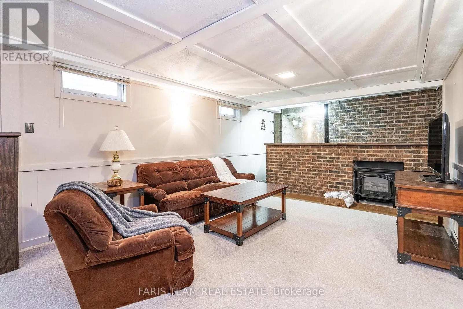 15 LAWRENCE AVENUE