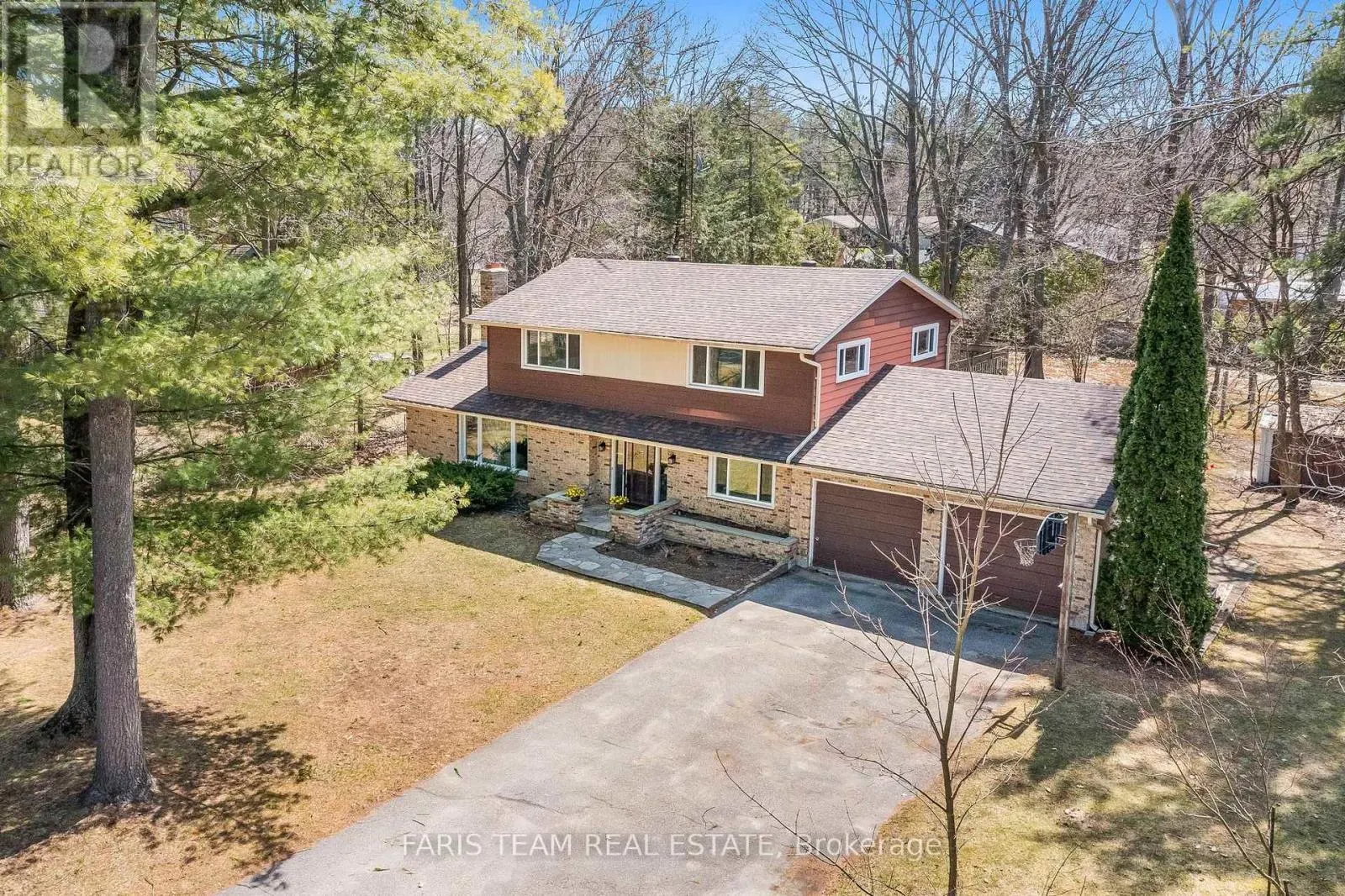 15 LAWRENCE AVENUE