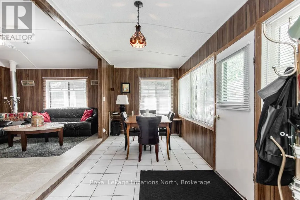 1981 TINY BEACHES ROAD S