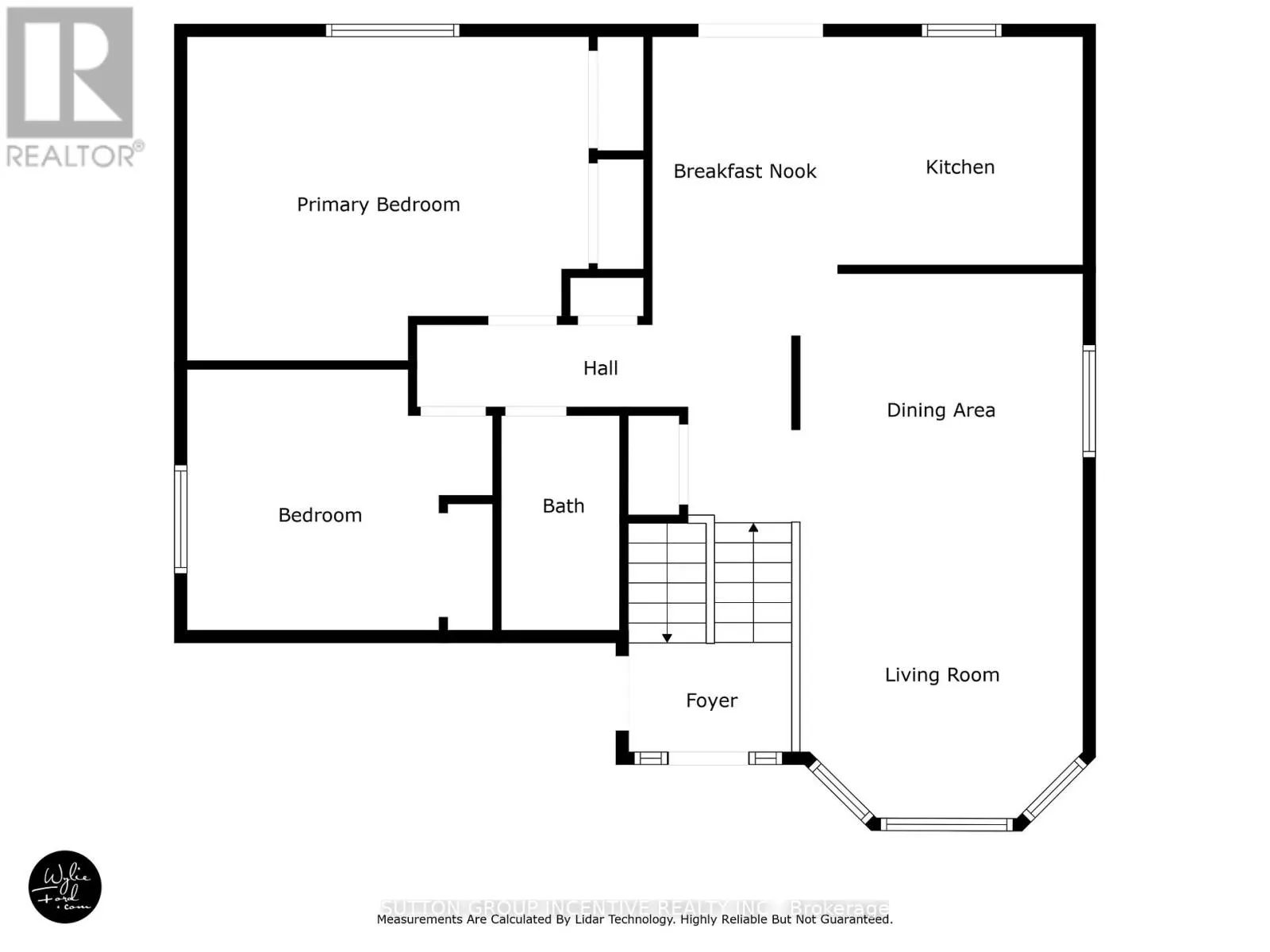 635 WAYNE CRESCENT