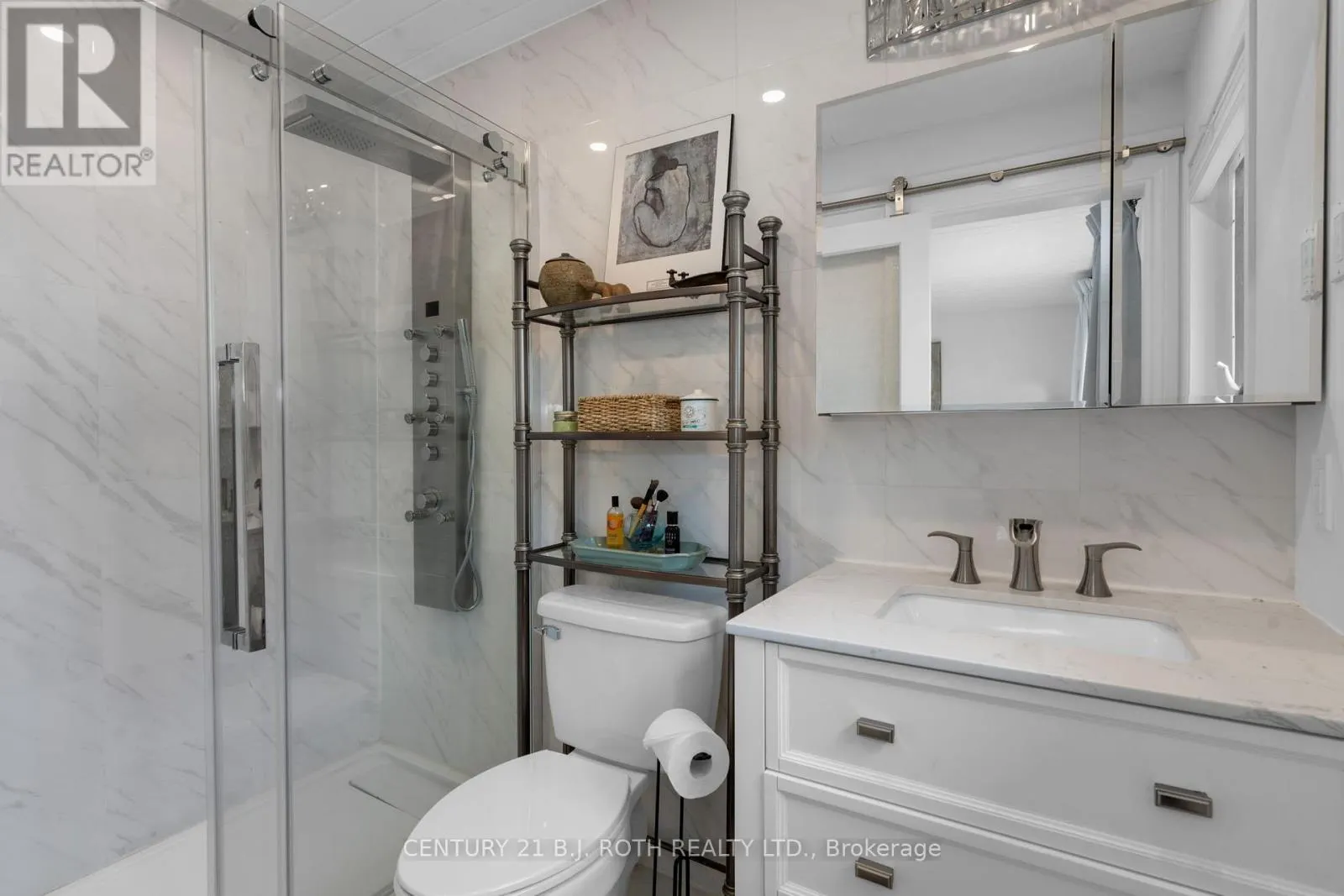 95 LAKESHORE ROAD E