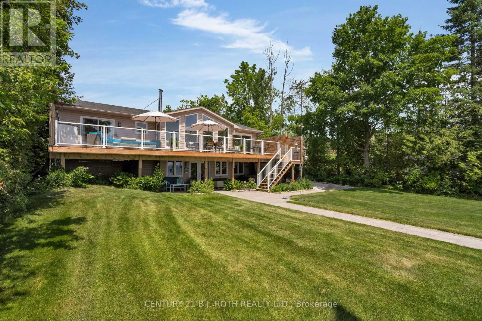 95 LAKESHORE ROAD E