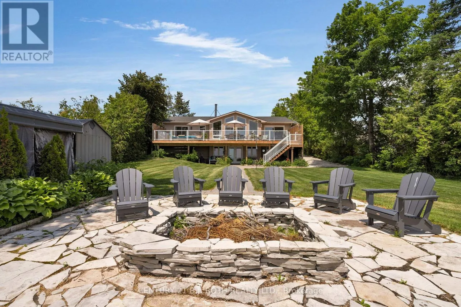 95 LAKESHORE ROAD E