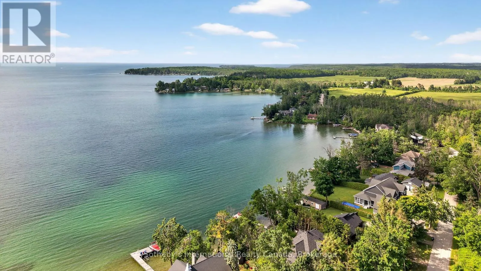 211 MOON POINT DRIVE