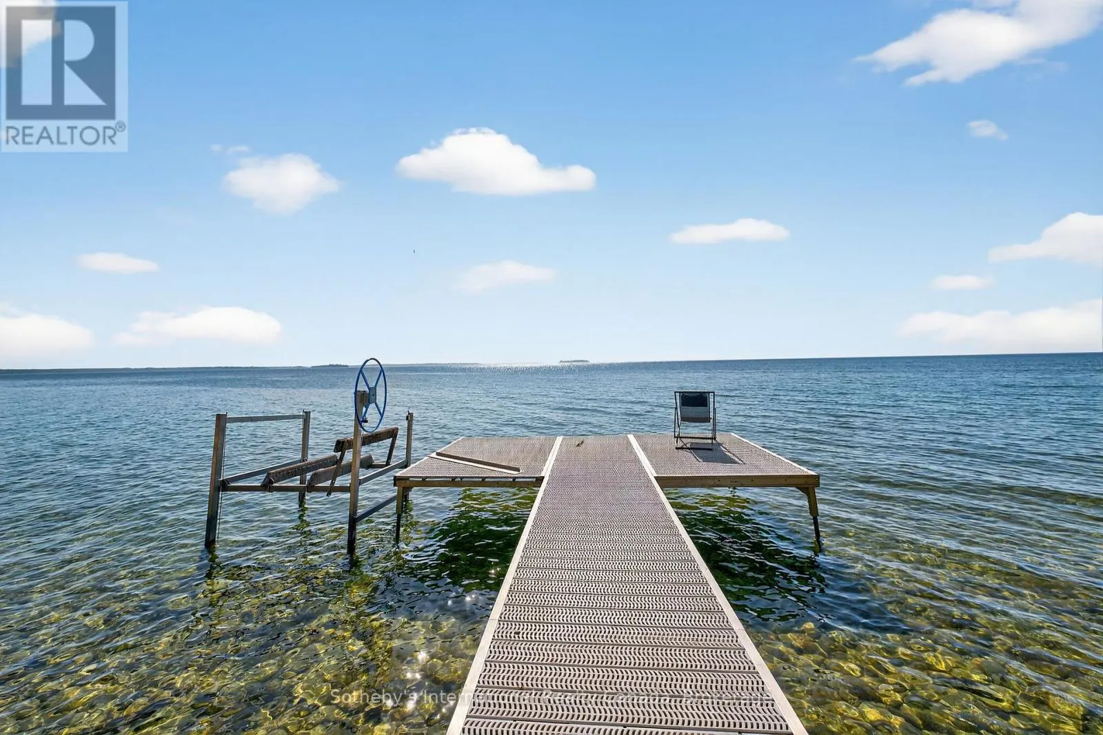 211 MOON POINT DRIVE