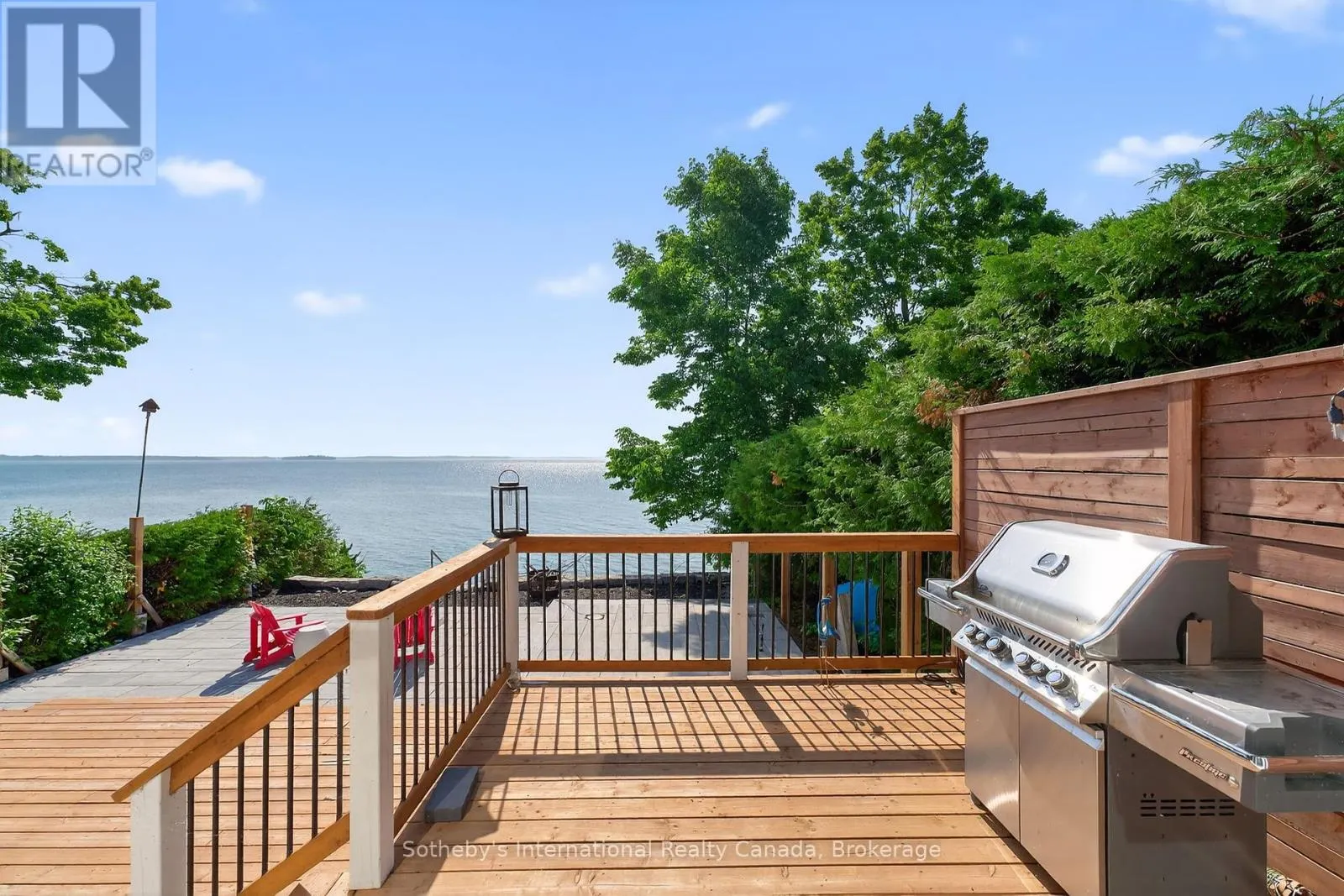 211 MOON POINT DRIVE