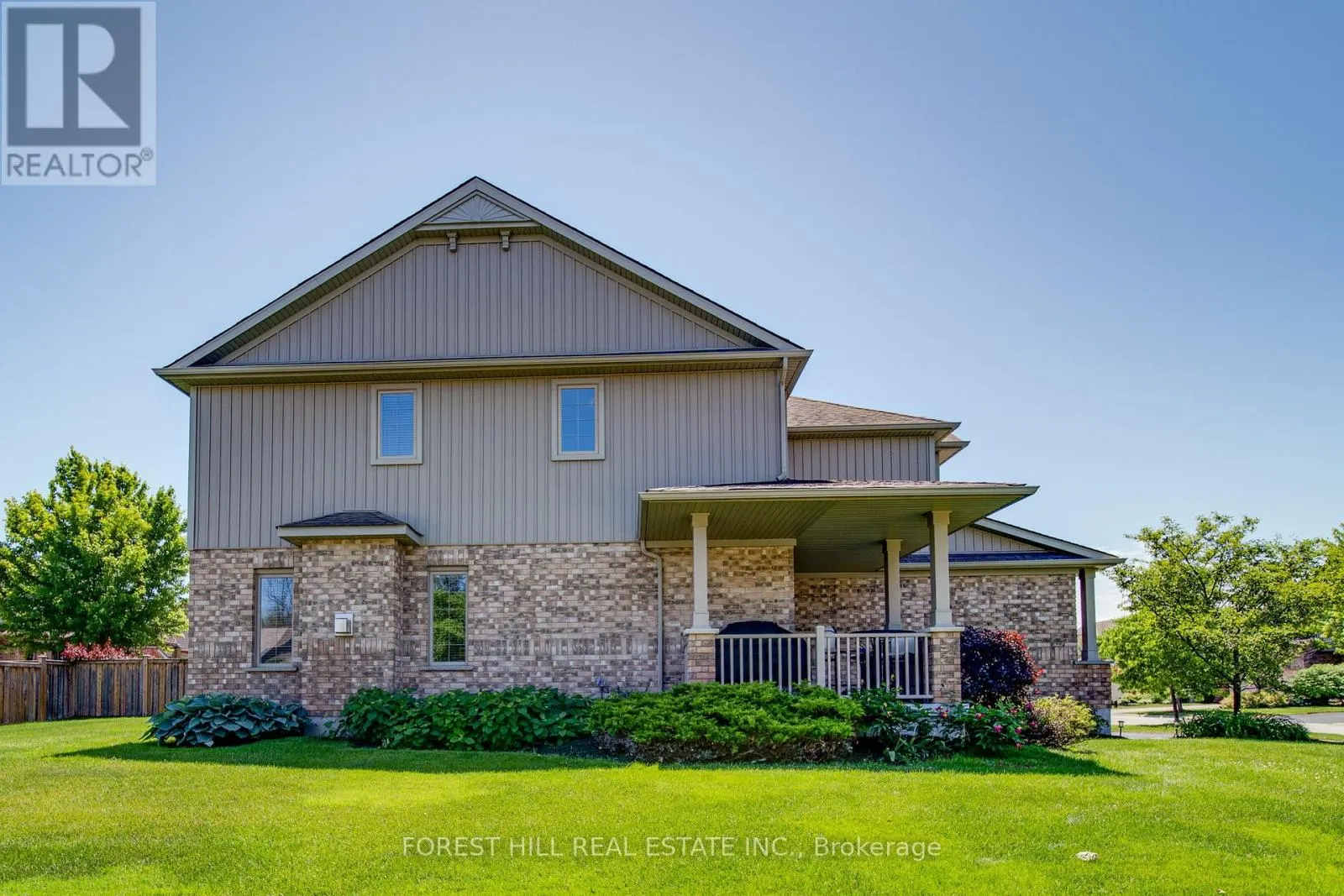 54 CHAMBERLAIN CRESCENT