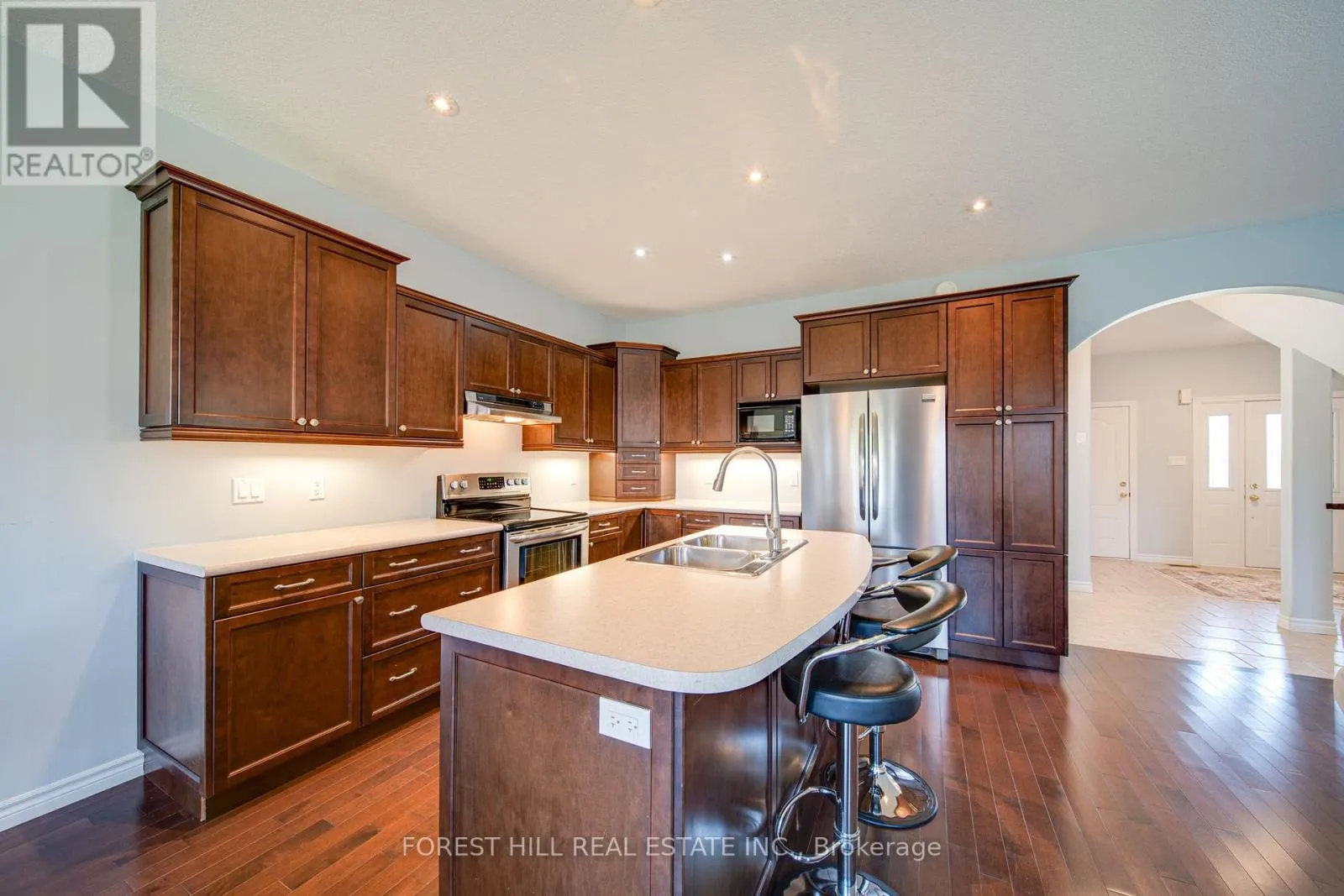 54 CHAMBERLAIN CRESCENT