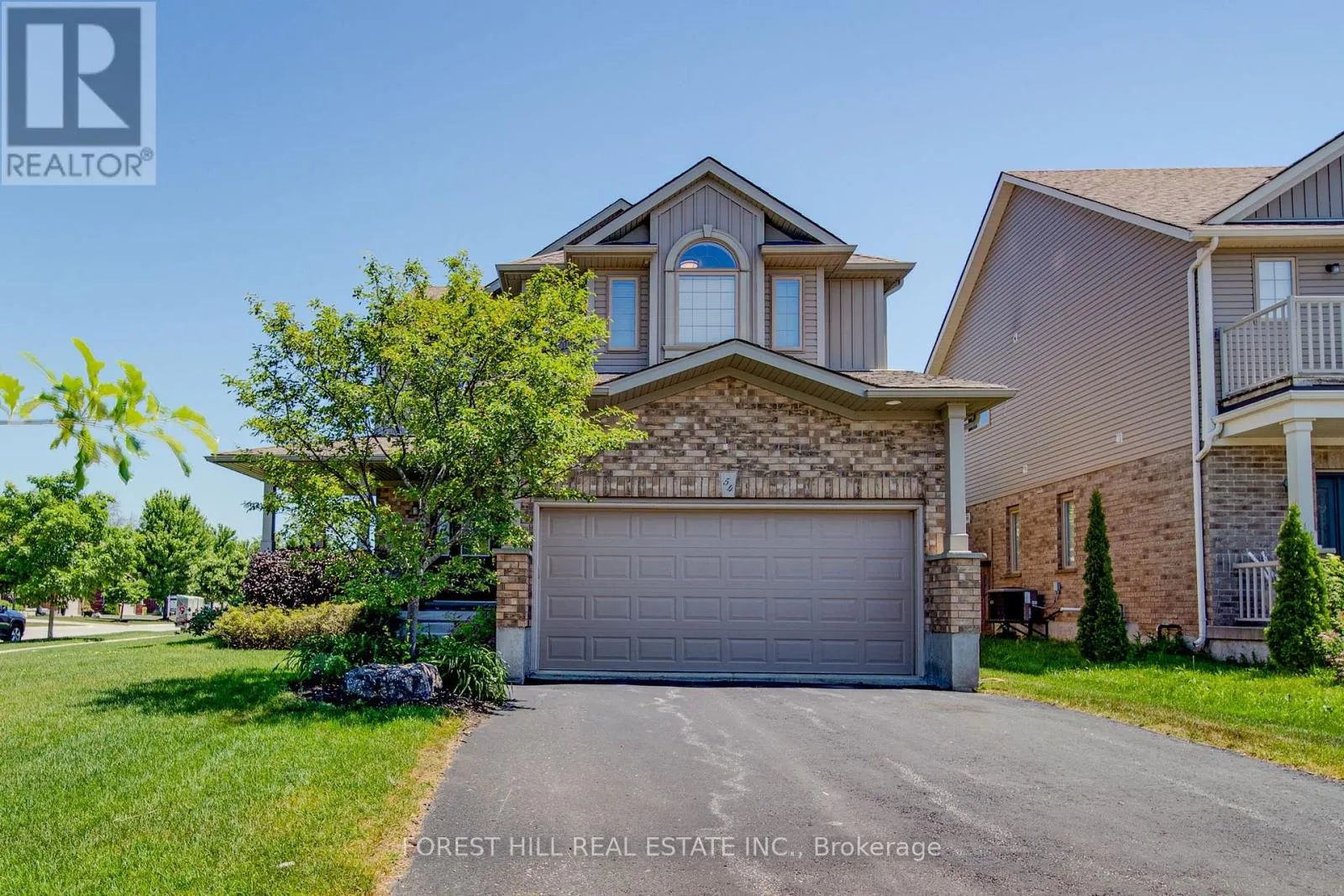 54 CHAMBERLAIN CRESCENT