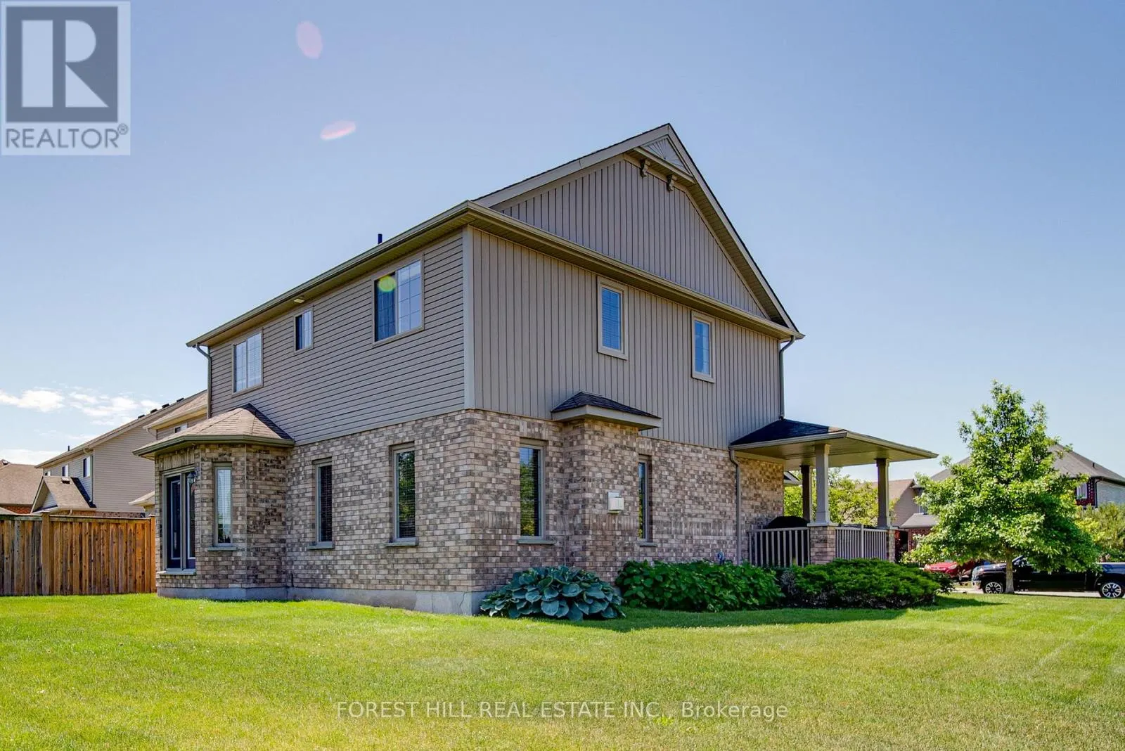 54 CHAMBERLAIN CRESCENT