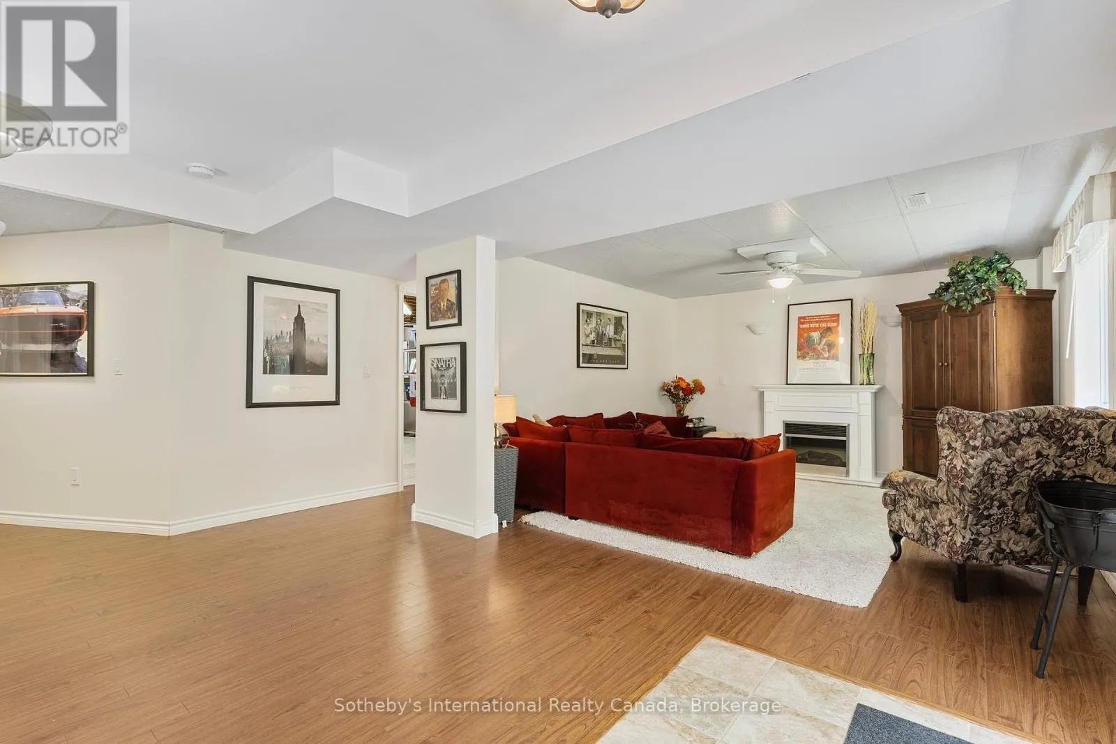 62 OLIVER DRIVE