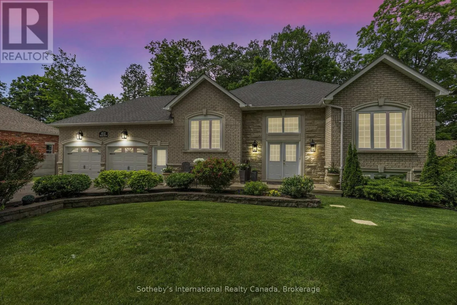 62 OLIVER DRIVE