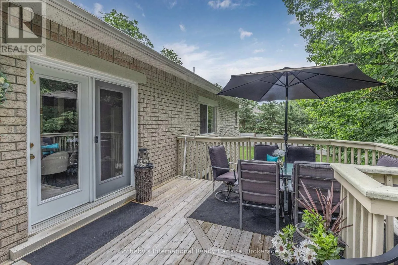 62 OLIVER DRIVE