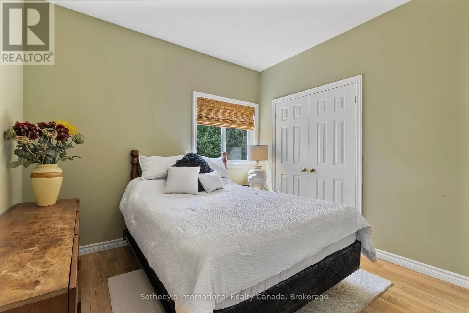 62 OLIVER DRIVE