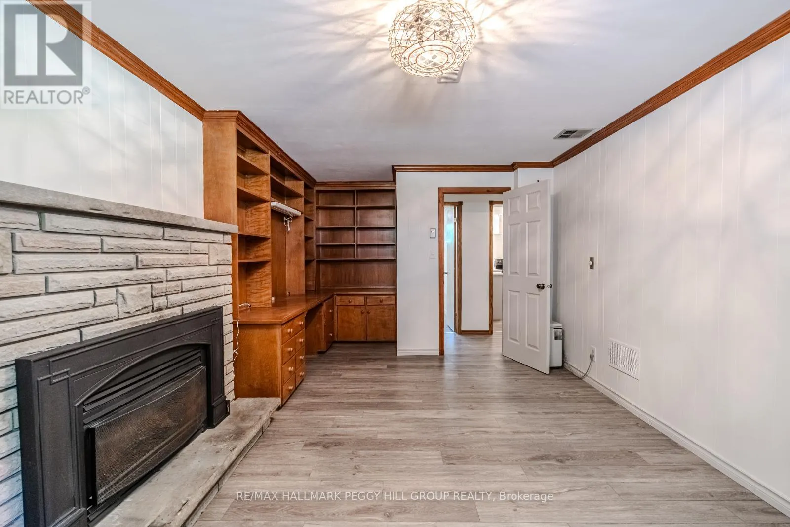 828 DOMINION AVENUE