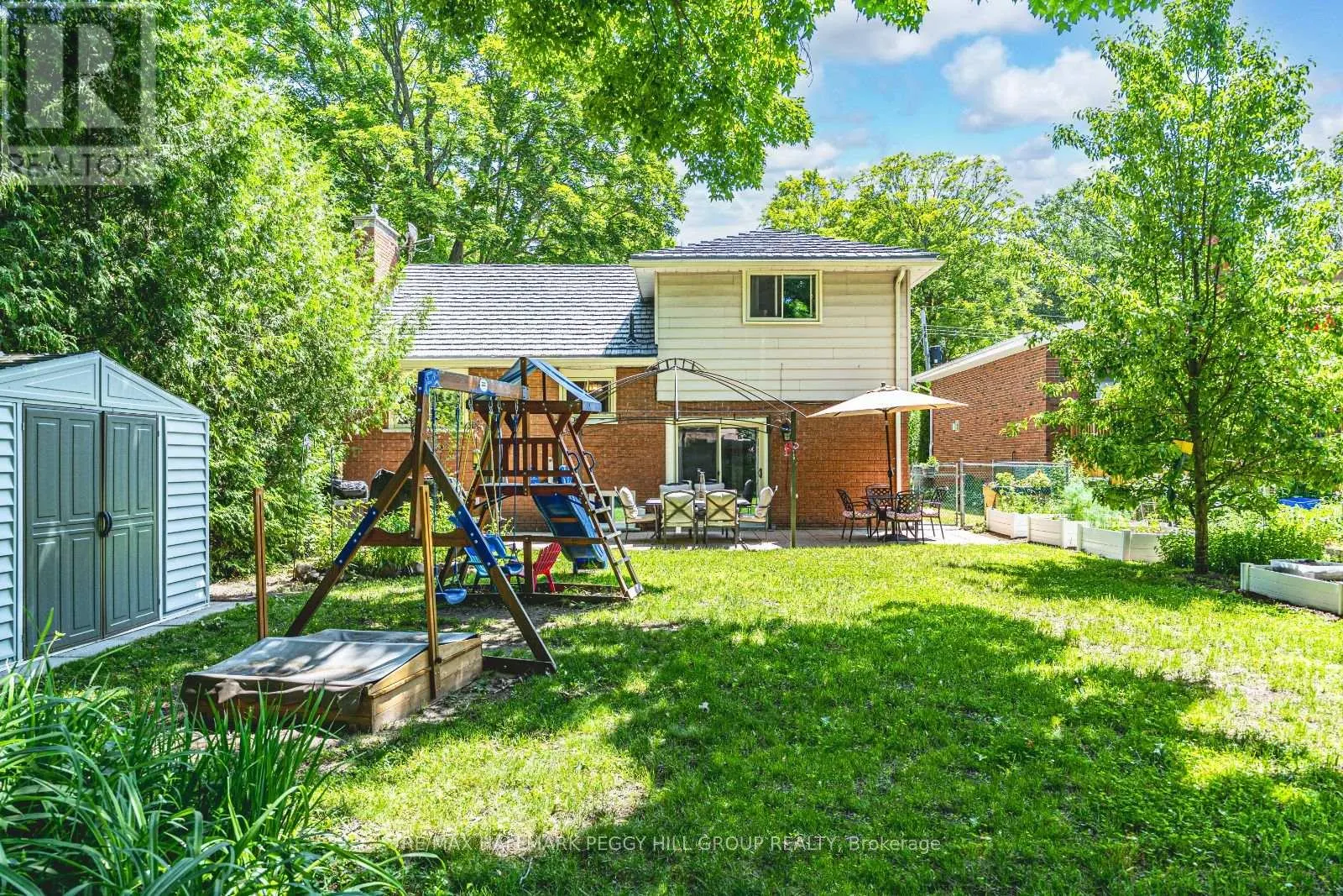 828 DOMINION AVENUE
