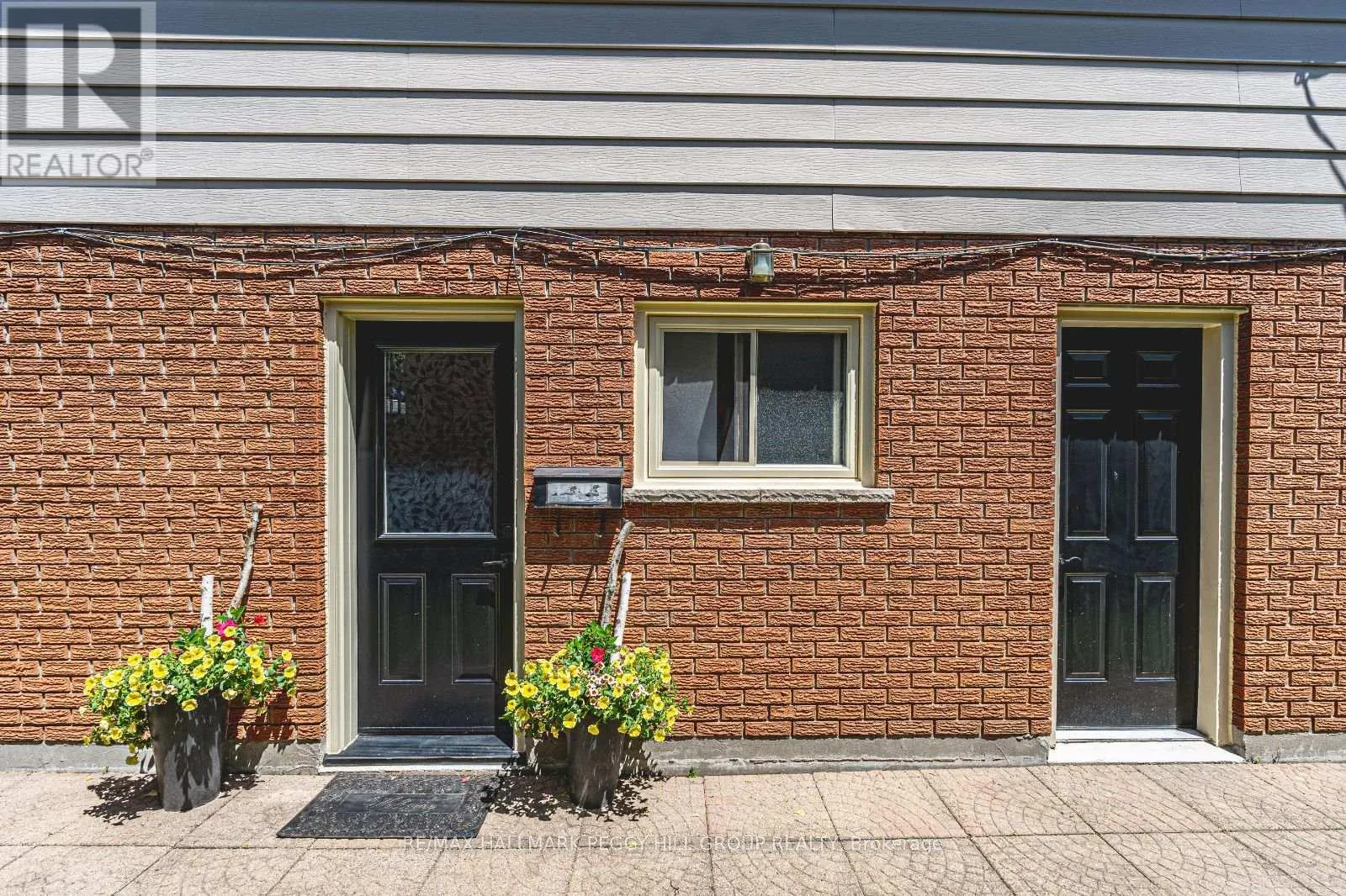 828 DOMINION AVENUE