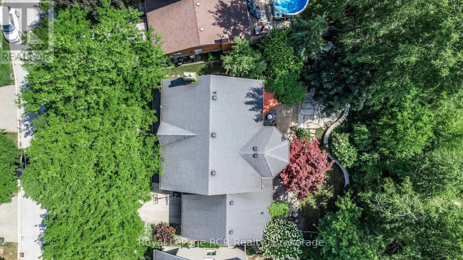 6 CARMICHAEL CRESCENT