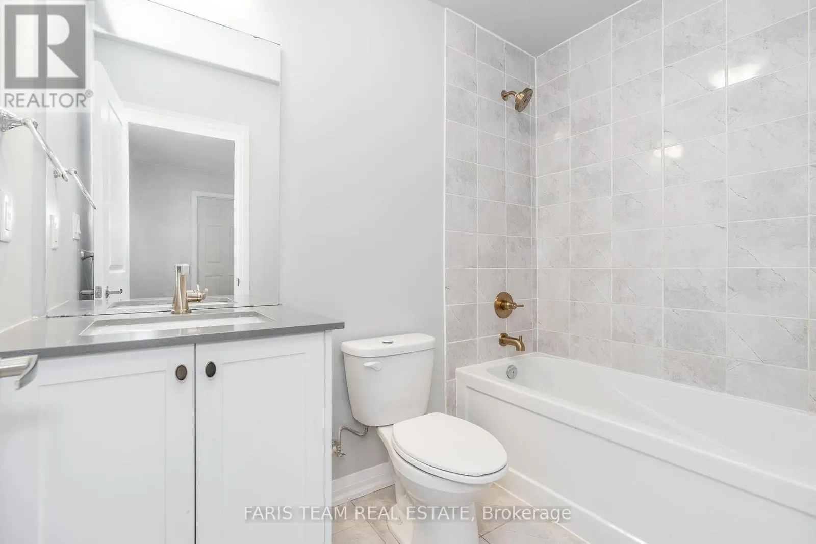 43 LAHEY CRESCENT