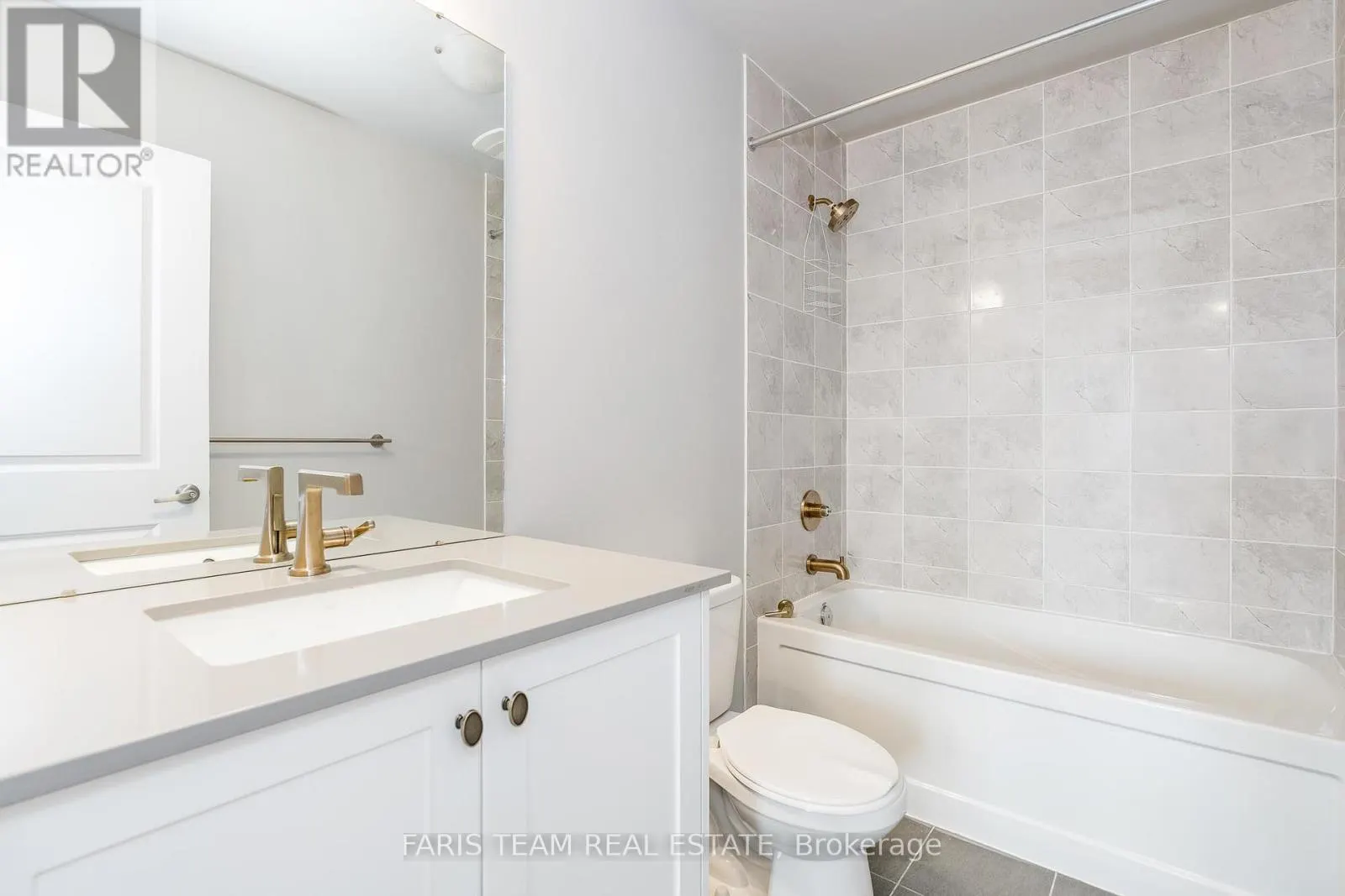 43 LAHEY CRESCENT