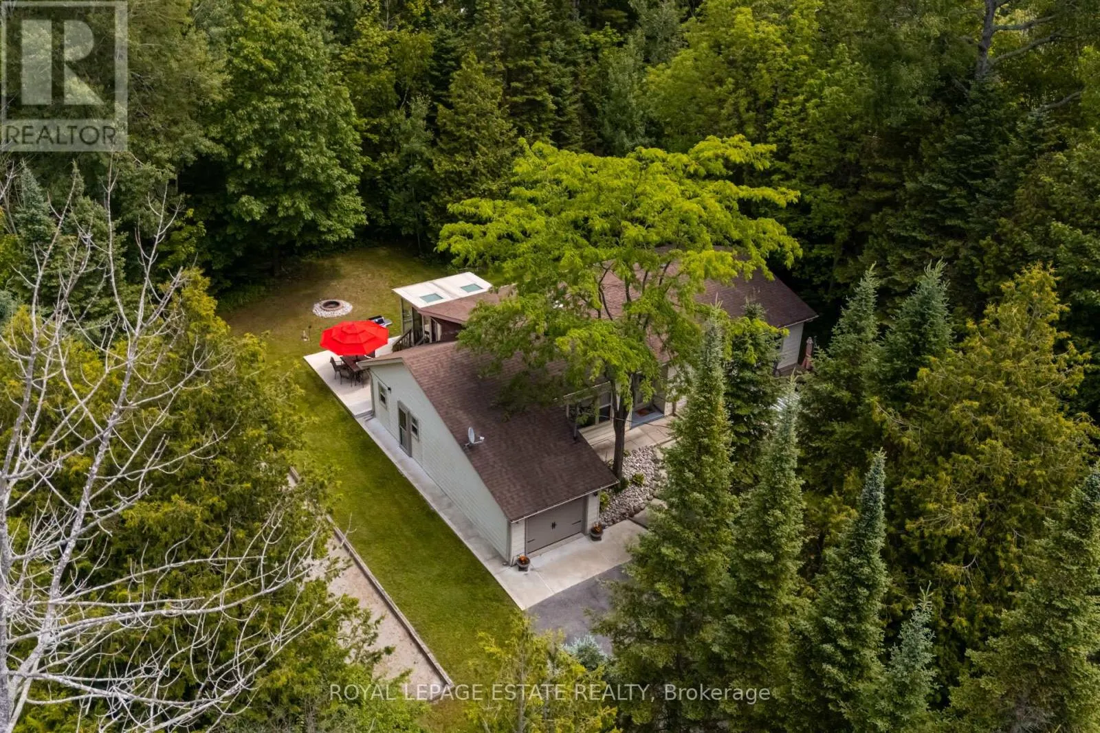 107 NICOLE BOULEVARD