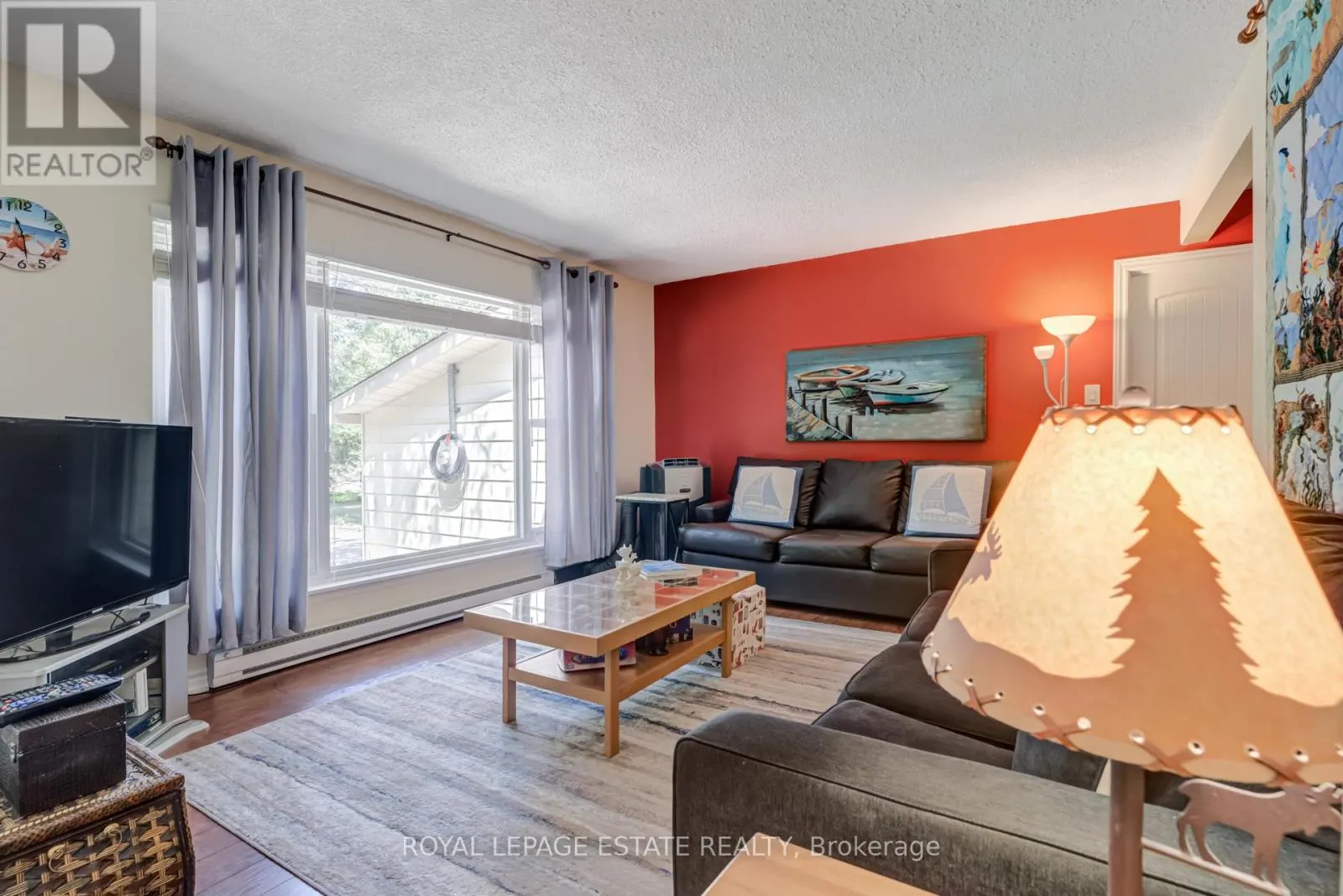 107 NICOLE BOULEVARD