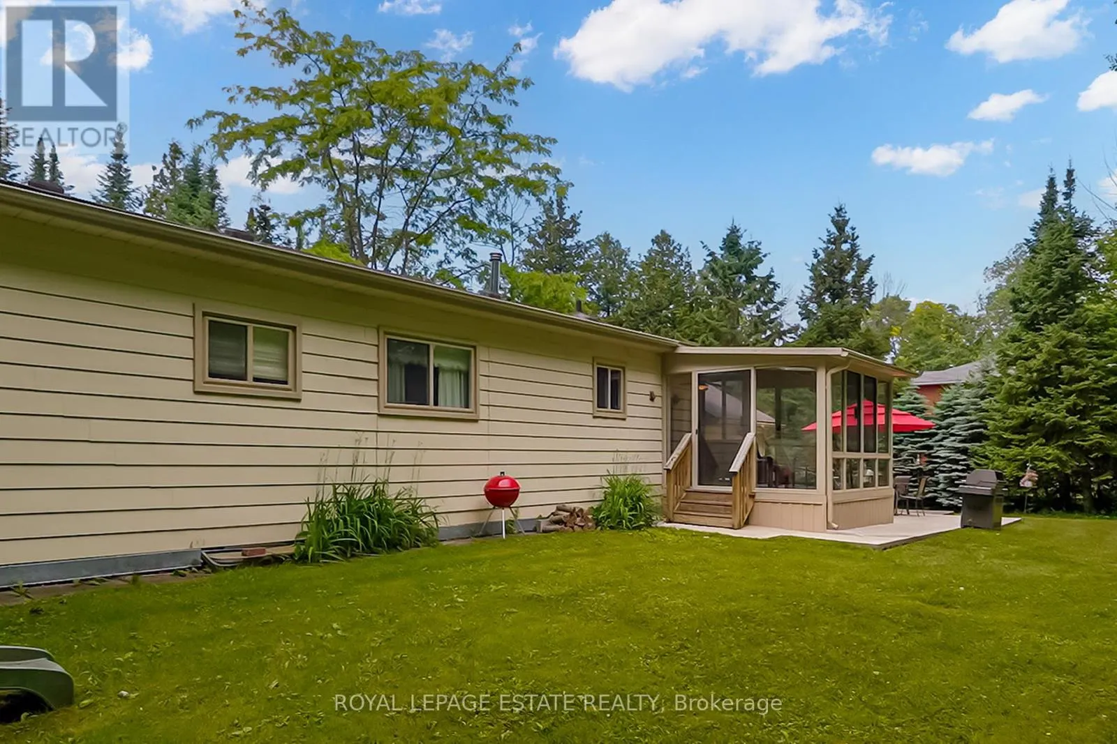 107 NICOLE BOULEVARD