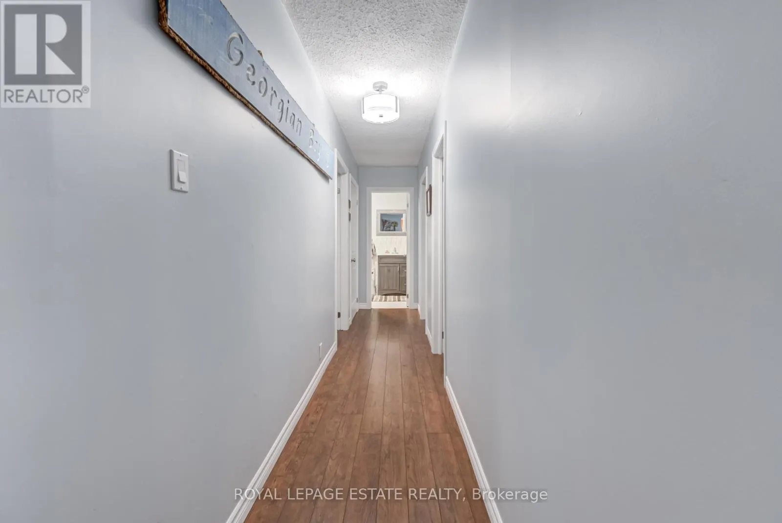 107 NICOLE BOULEVARD